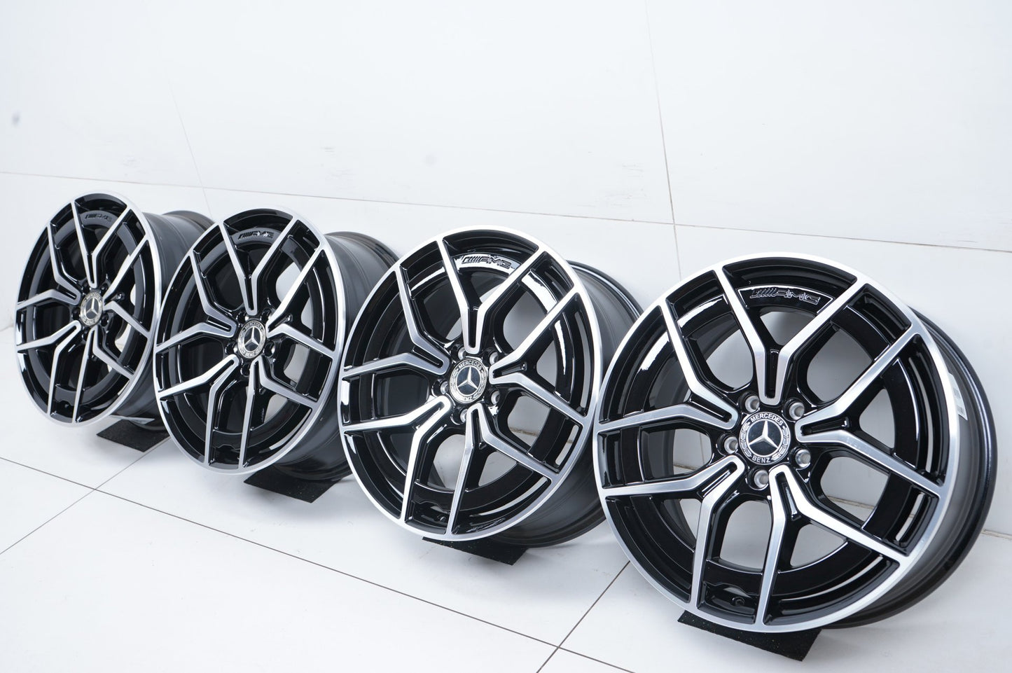 Оригинални Нови Mercedes E Klasse W213 AMG 19 Zoll Мерцедес Е Класа W213 Алуминиеви джанти AMG 19 цола A2134016500
