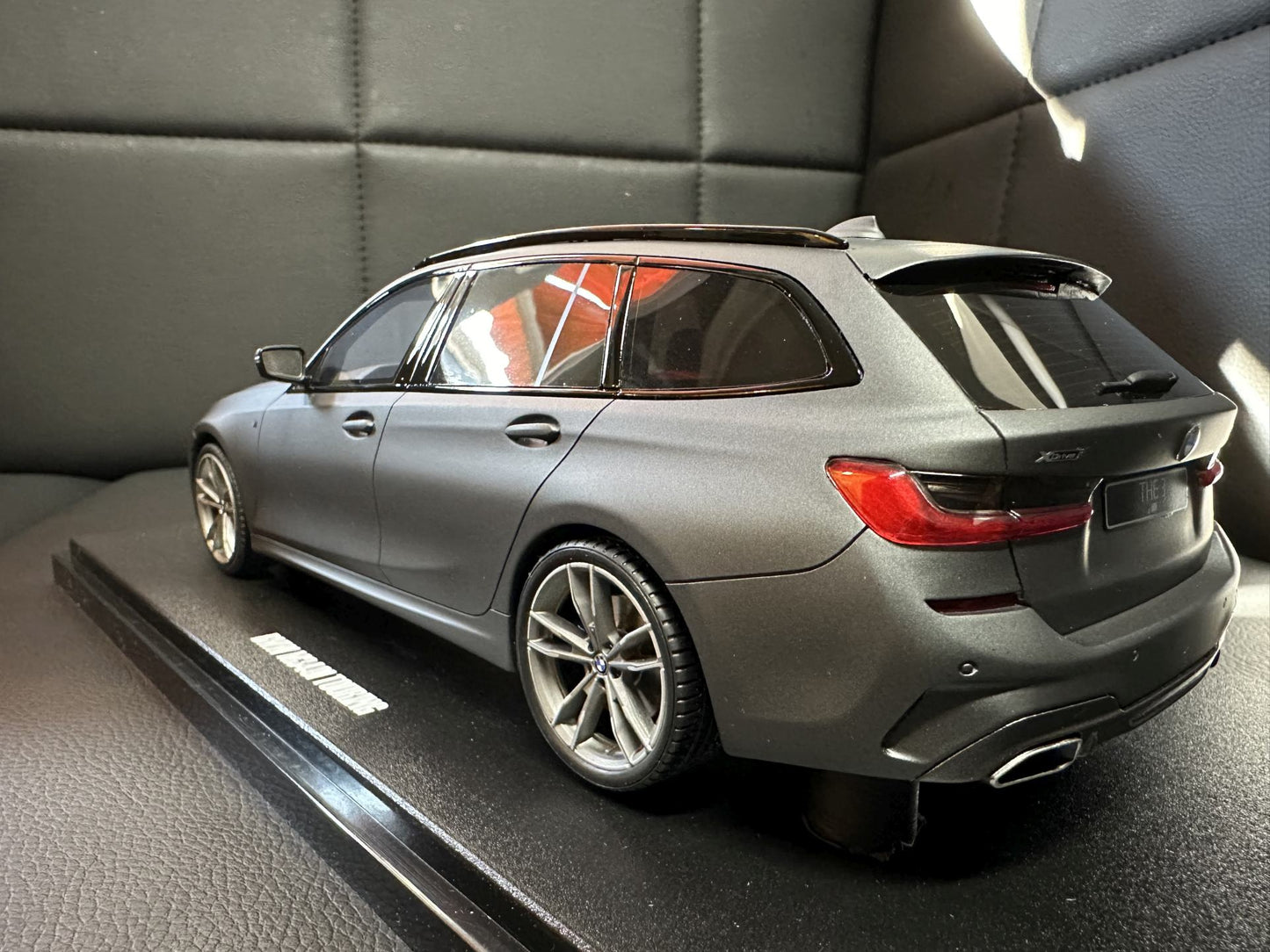 Bmw M340i G21 Kombi 2019 frozen grey 1:18 GT Spirit GT471 Бмв M340 Комби сив мат 2019
