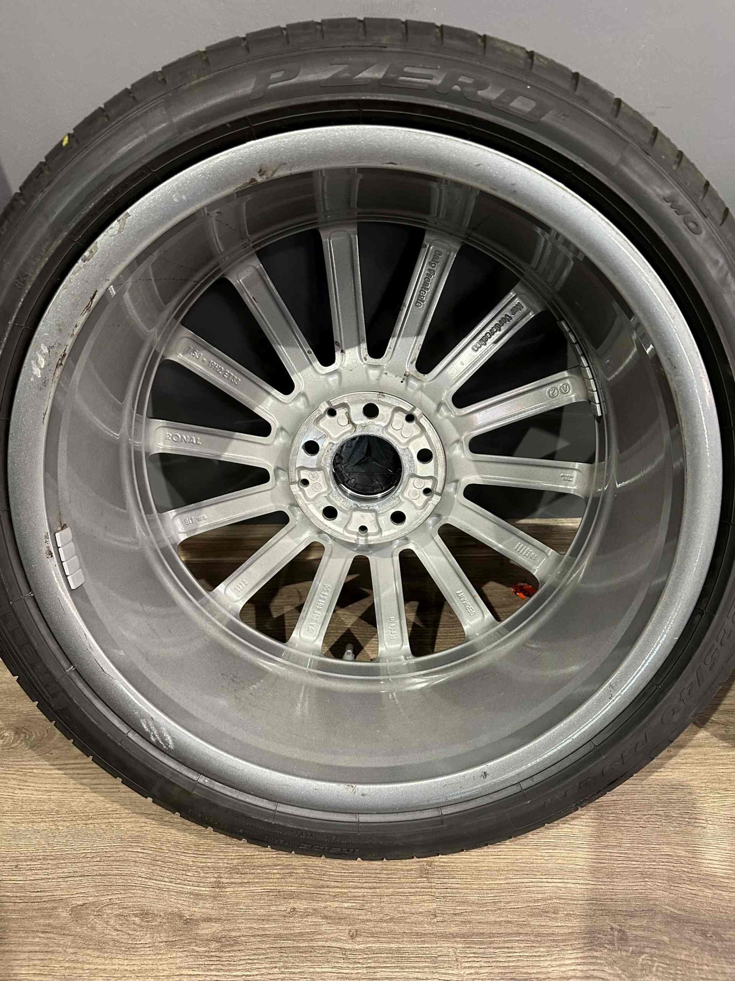 Оригинал Като Нови Mercedes C klasse W205 19 Zoll AMG Мерцедес Ц класа W205 19 цола AMG летен комплект летни гуми