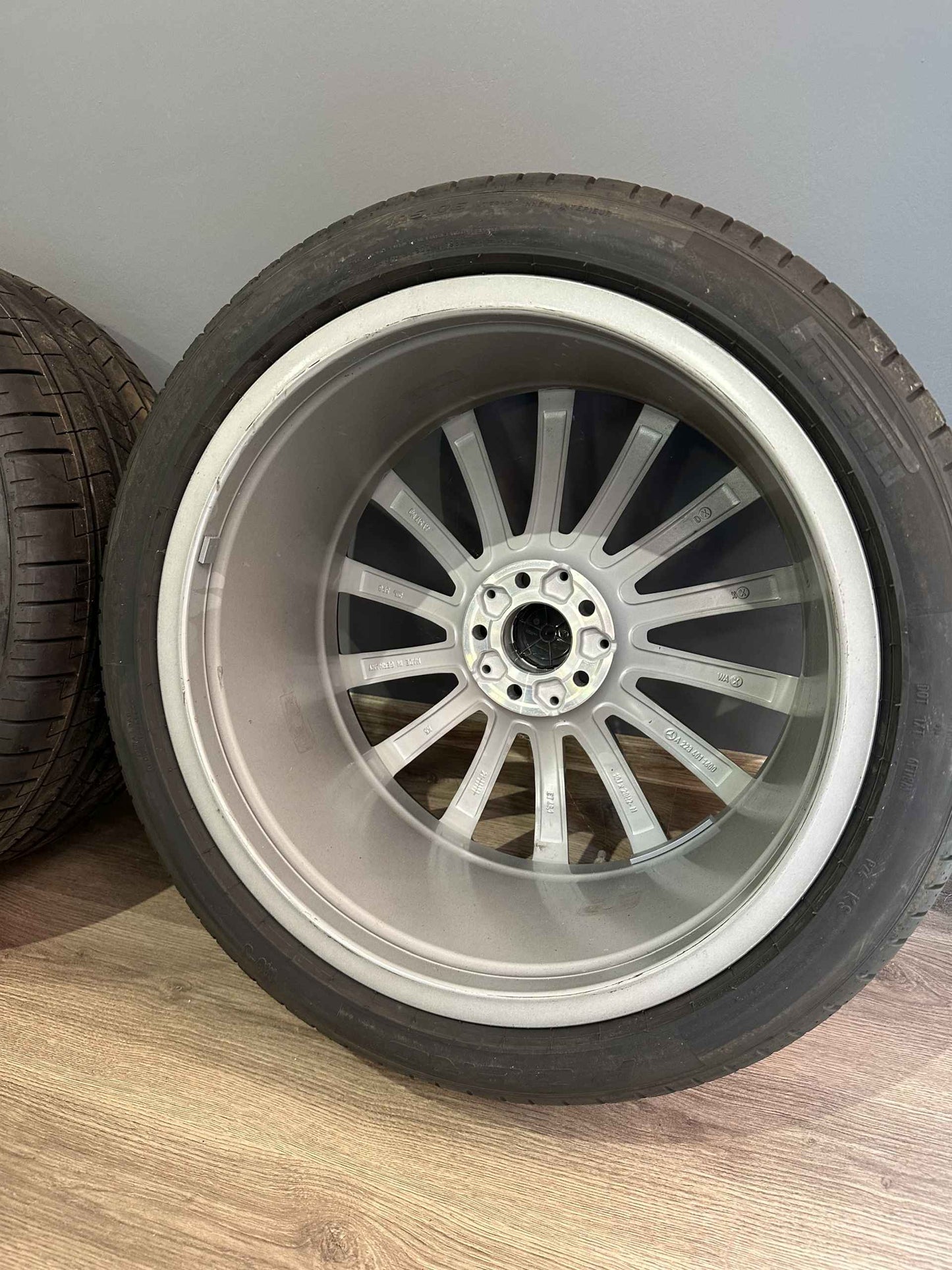 Оригинал като Нови Mercedes S Klasse 20 Zoll W223 V223 Мерцедес С Класа 20 цола AMG джанти летен комплект летни гуми