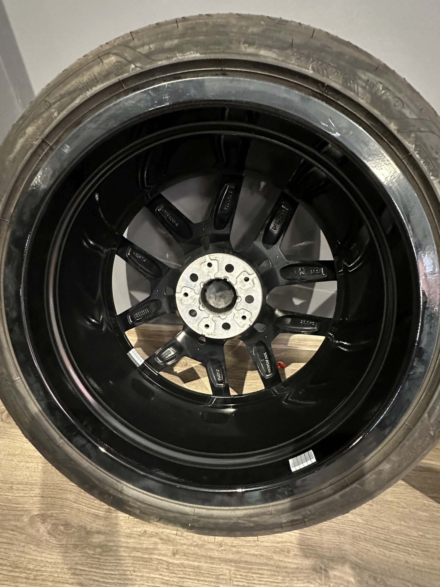 Като Нови BMW 5er G30 G31 19 Zoll 859M Бмв 5-та серия 19 цола Алуминиеви джанти 859M летен комплект летни гуми