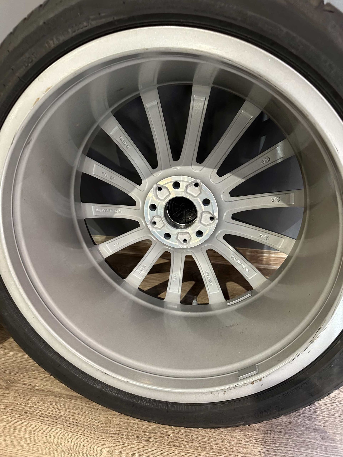 Оригинал като Нови Mercedes S Klasse 20 Zoll W223 V223 Мерцедес С Класа 20 цола AMG джанти летен комплект летни гуми