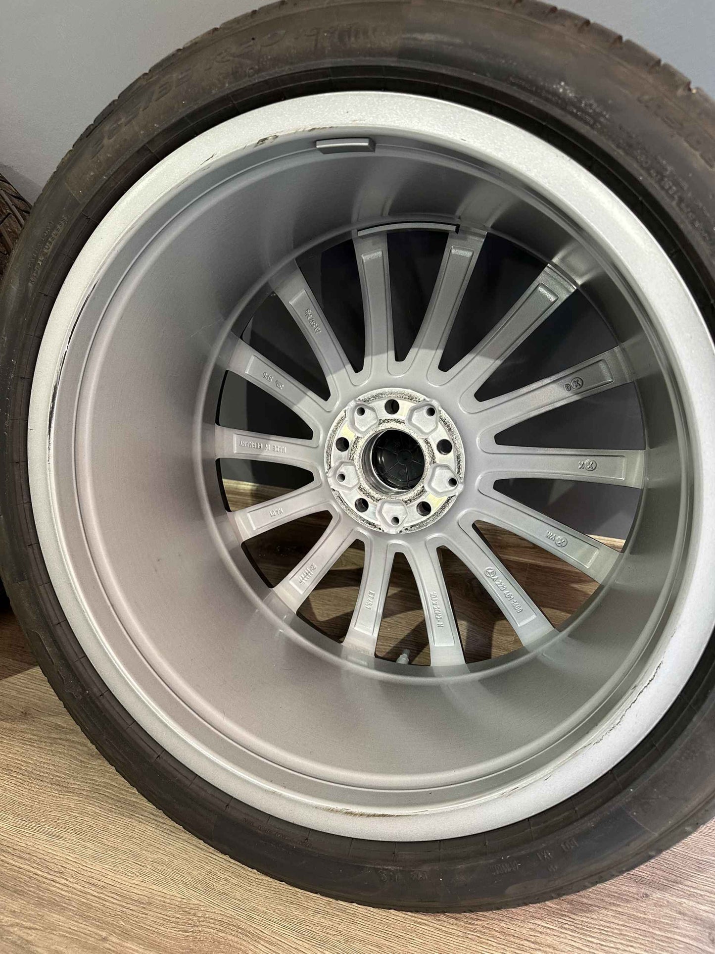 Оригинал като Нови Mercedes S Klasse 20 Zoll W223 V223 Мерцедес С Класа 20 цола AMG джанти летен комплект летни гуми