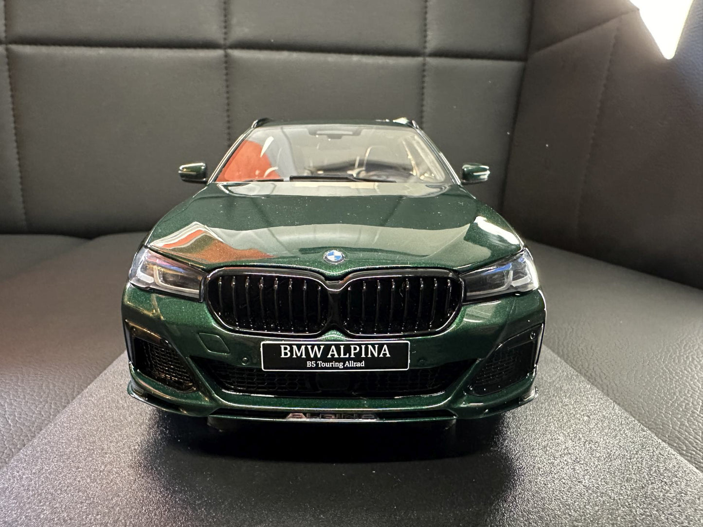 Bmw Alpina B5 G31 Kombi green Limitiert 1:18 GT Spirit GT475 Бмв Алпина зелен Комби Лимитирана