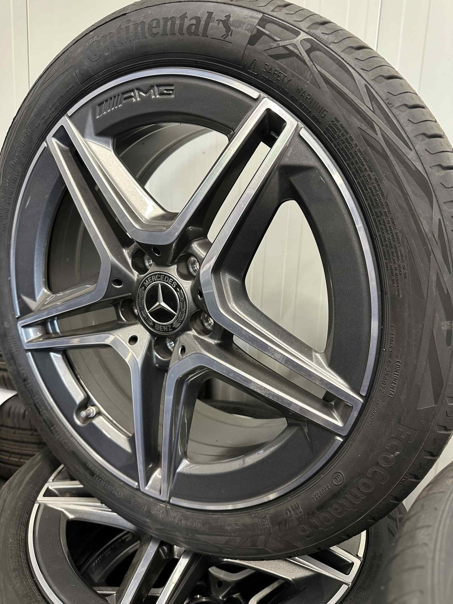 Оригинал Нови Mercedes A B Cla Klasse W177 W118 18 Zoll AMG Мерцедес А Б Цла W177 W118 18 цола AMG джанти летен комплект летни гуми