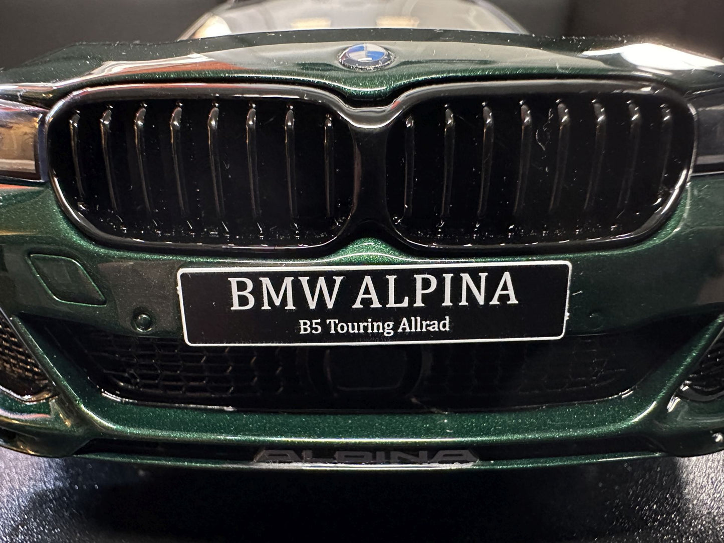 Bmw Alpina B5 G31 Kombi green Limitiert 1:18 GT Spirit GT475 Бмв Алпина зелен Комби Лимитирана