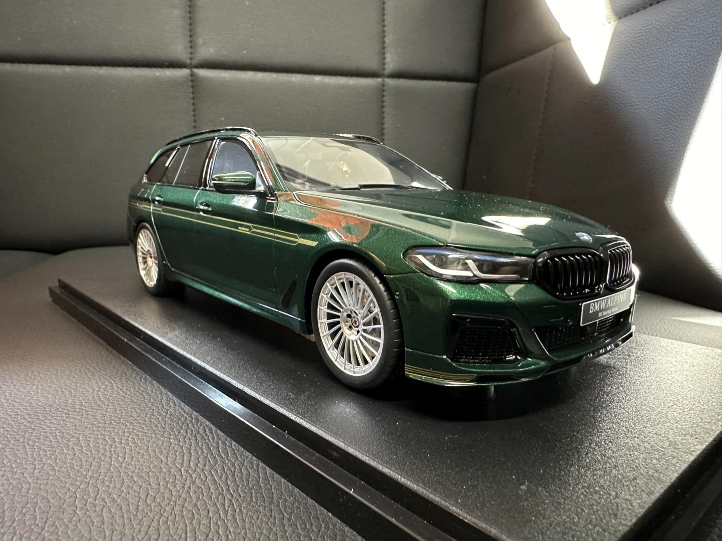 Bmw Alpina B5 G31 Kombi green Limitiert 1:18 GT Spirit GT475 Бмв Алпина зелен Комби Лимитирана