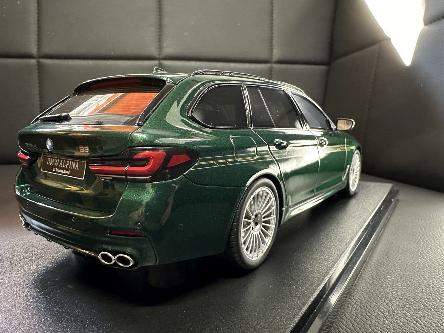 Bmw Alpina B5 G31 Kombi green Limitiert 1:18 GT Spirit GT475 Бмв Алпина зелен Комби Лимитирана