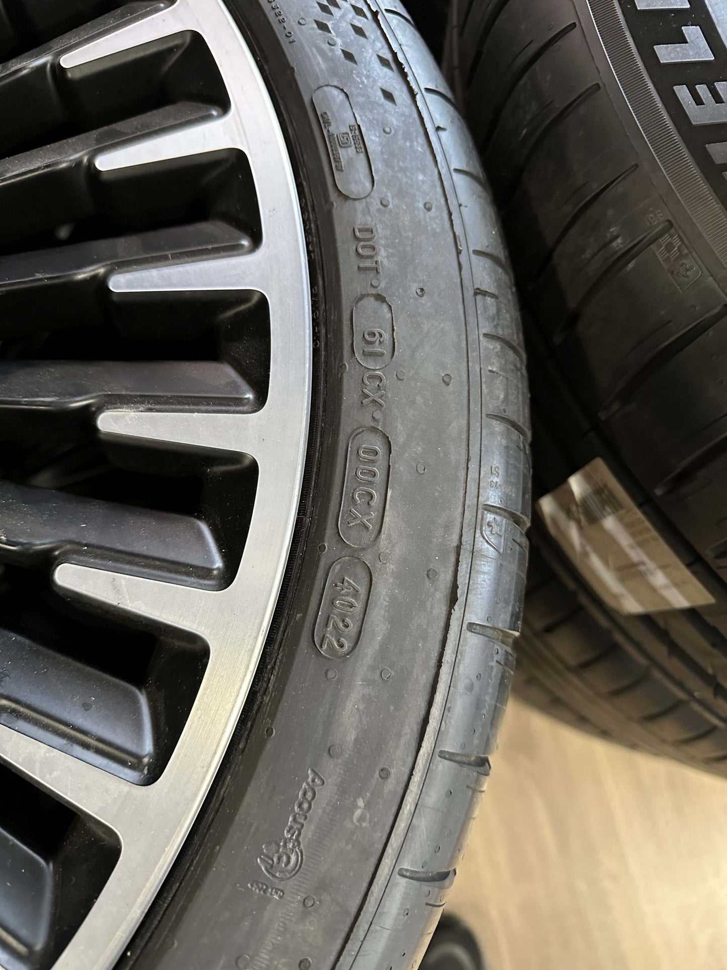 Нови Оригинал Mercedes EQS53 AMG 22 Zoll W297 V297 EQS53 AMG 22 цола джанти летен комплект летни гуми