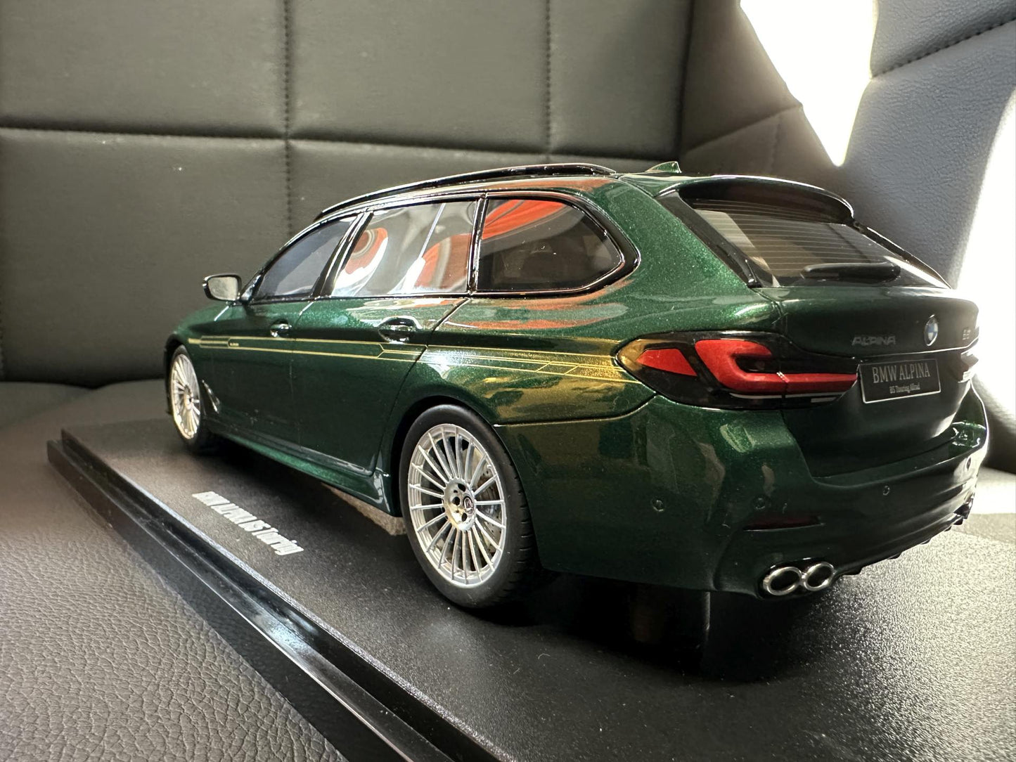 Bmw Alpina B5 G31 Kombi green Limitiert 1:18 GT Spirit GT475 Бмв Алпина зелен Комби Лимитирана