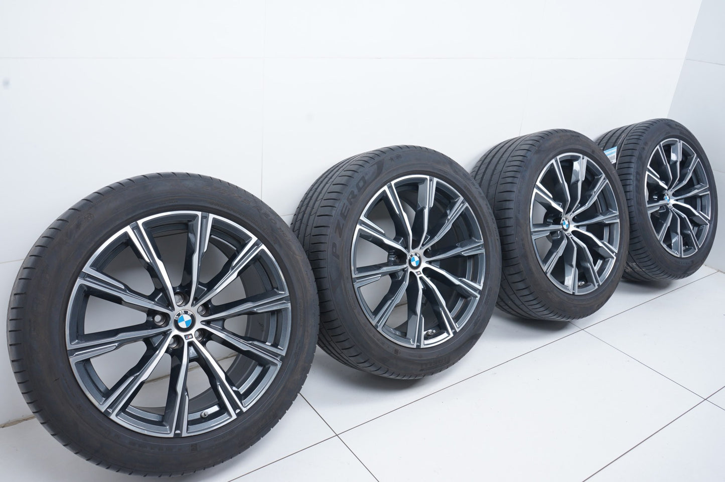 Оригинални BMW X5 X6 G05 G06 20 Zoll Бмв X5 X6 G05 G06 20 цола летен комплект летни гуми 5x112