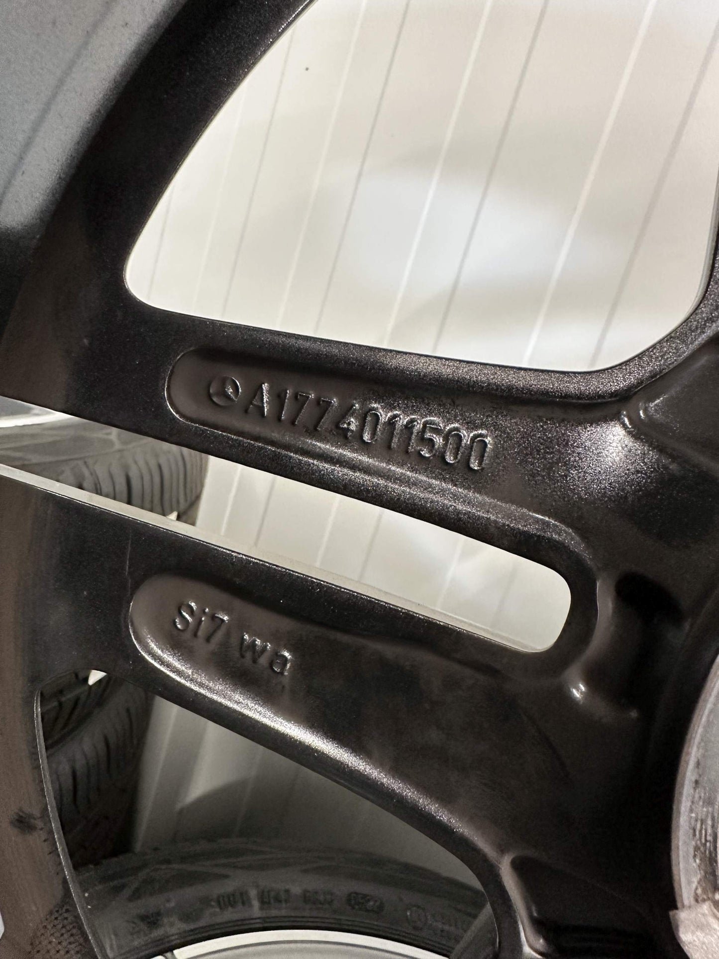 Оригинал Нови Mercedes A B Cla Klasse W177 W118 18 Zoll AMG Мерцедес А Б Цла W177 W118 18 цола AMG джанти летен комплект летни гуми