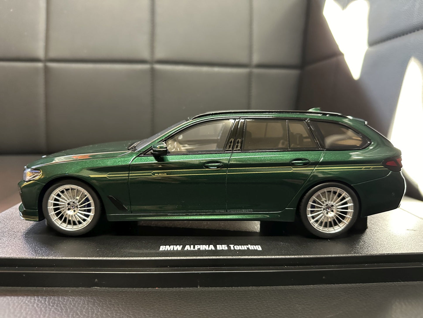 Bmw Alpina B5 G31 Kombi green Limitiert 1:18 GT Spirit GT475 Бмв Алпина зелен Комби Лимитирана