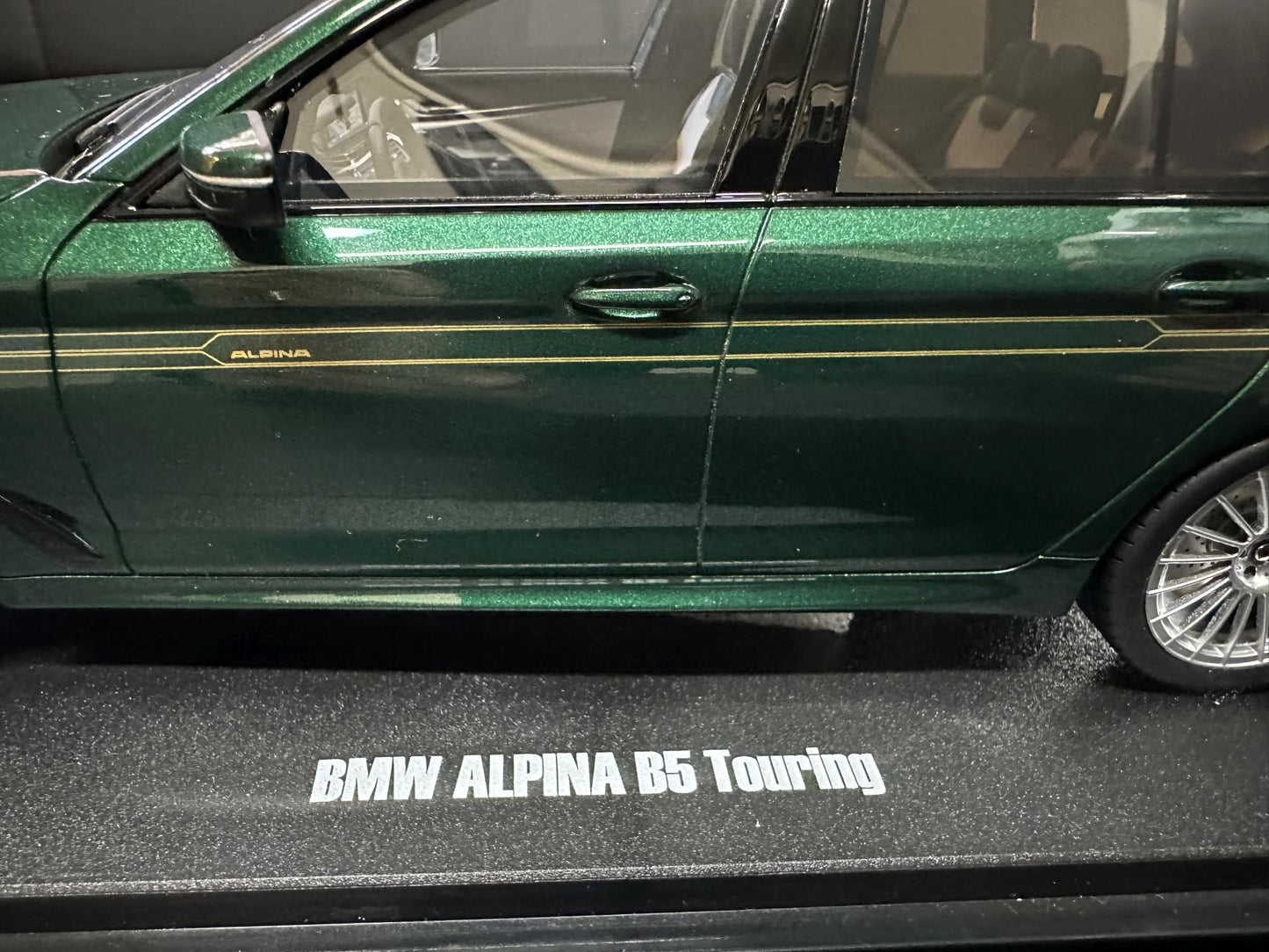 Bmw Alpina B5 G31 Kombi green Limitiert 1:18 GT Spirit GT475 Бмв Алпина зелен Комби Лимитирана