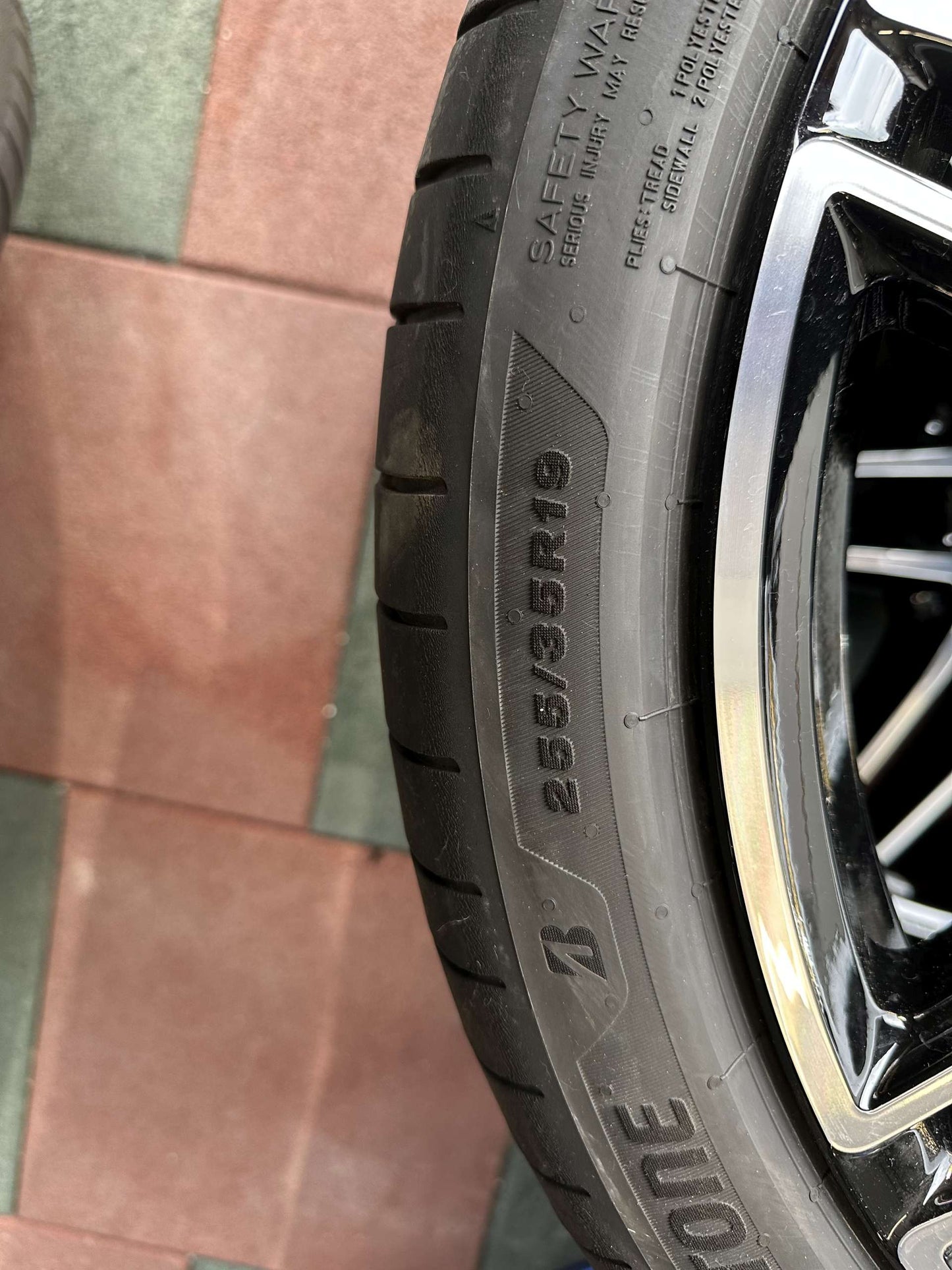 Оригинал Mercedes C klasse W206 AMG 19 Zoll Мерцедес Ц класа W206 19 цола AMG летен комплект летни гуми