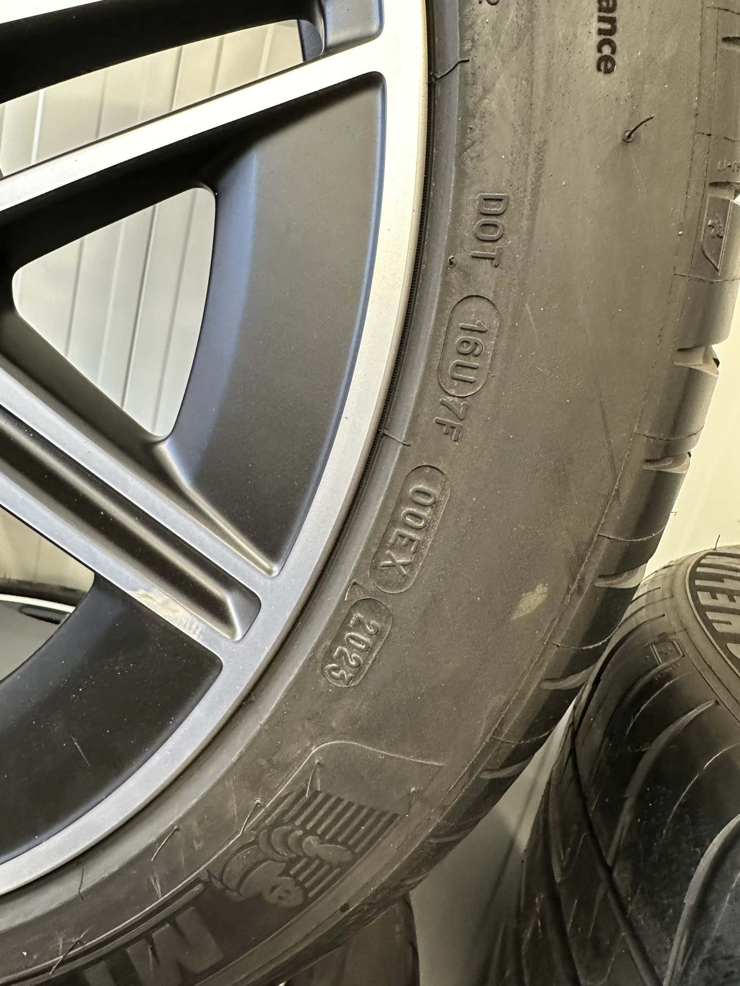 Като Нови Mercedes AMG GT 4 door 20 Zoll W290 Мерцедес АМГ ГТ W290 20 цола джанти летен комплект гуми