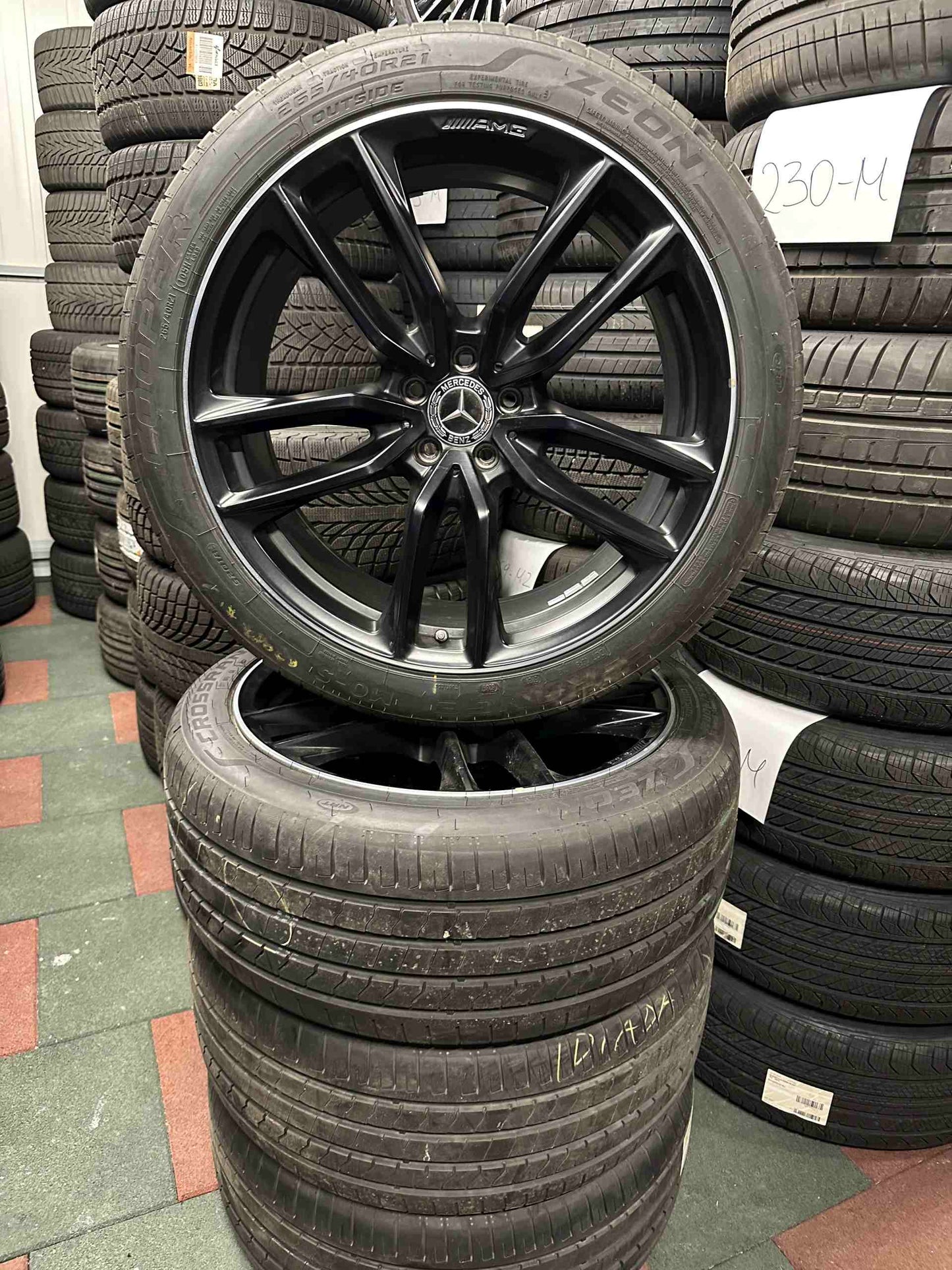 Като Нови Mercedes ML GLE W166 AMG 265 40 21 Zoll Мерцедес МЛ ГЛЕ 265 40 21 цола АМГ алуминиеви джанти летен комплект летни гуми