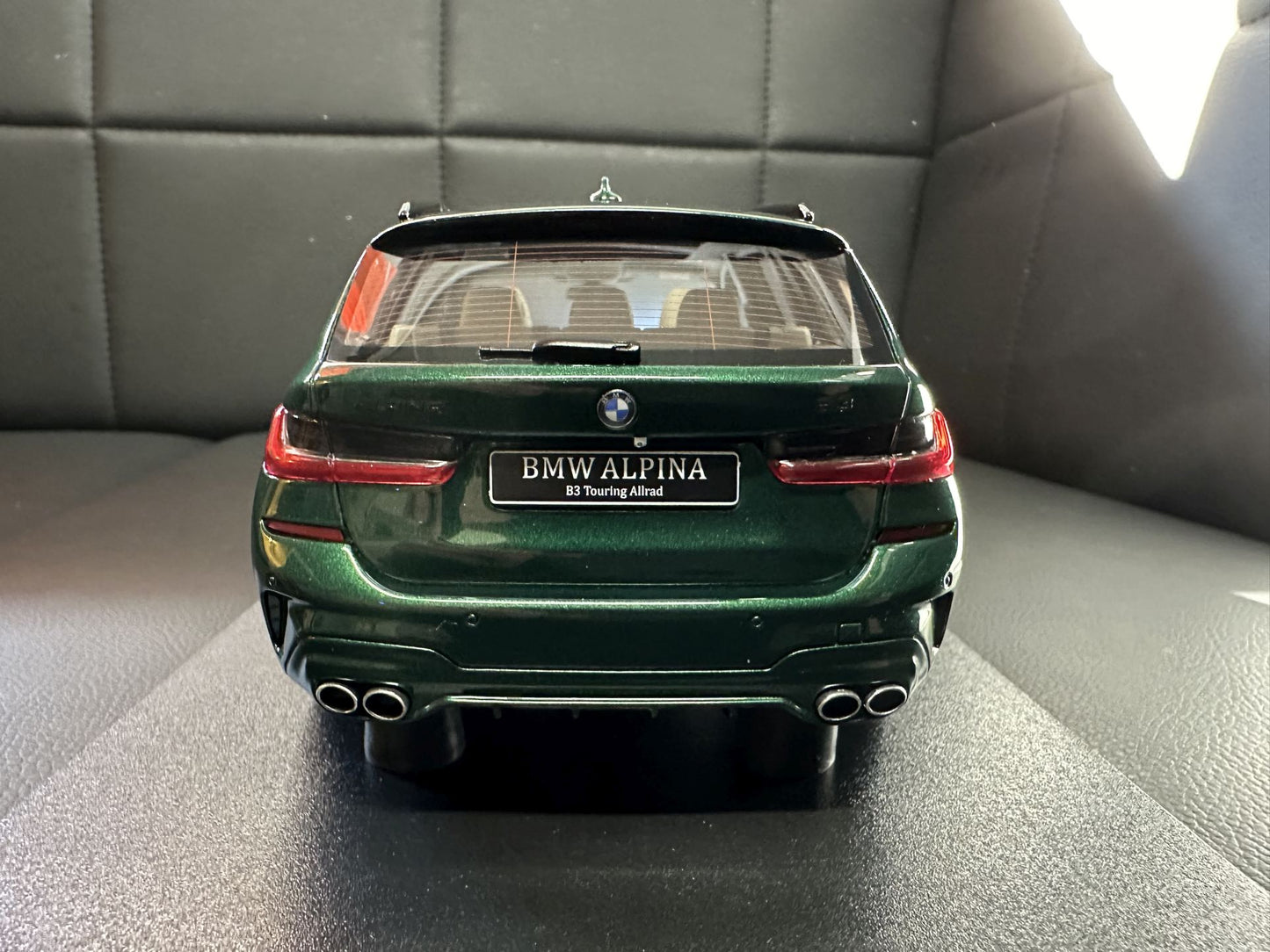 Bmw Alpina B3 G21 Kombi green Limitiert 1:18 GT Spirit GT459 Бмв Алпина зелен Комби Лимитирана