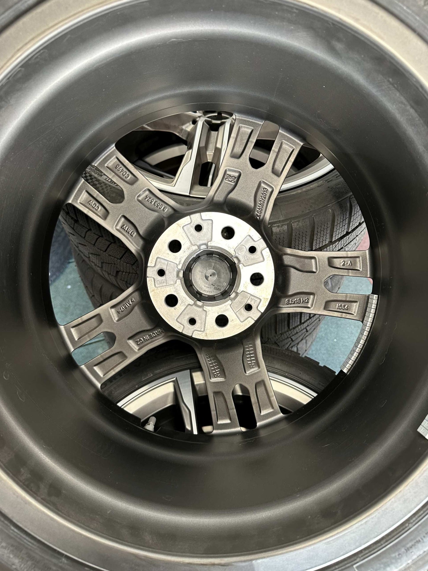 Оригинал BMW 1er F40 2er F44 18 Zoll M556 Бмв 1-ва 2-ра серия Ф40 Ф44 18 цола Алуминиеви джанти зимен комплект зимни гуми