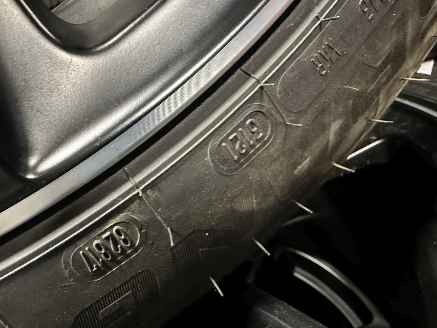 Като Нови Mercedes ML GLE W166 AMG 265 40 21 Zoll Мерцедес МЛ ГЛЕ 265 40 21 цола АМГ алуминиеви джанти летен комплект летни гуми