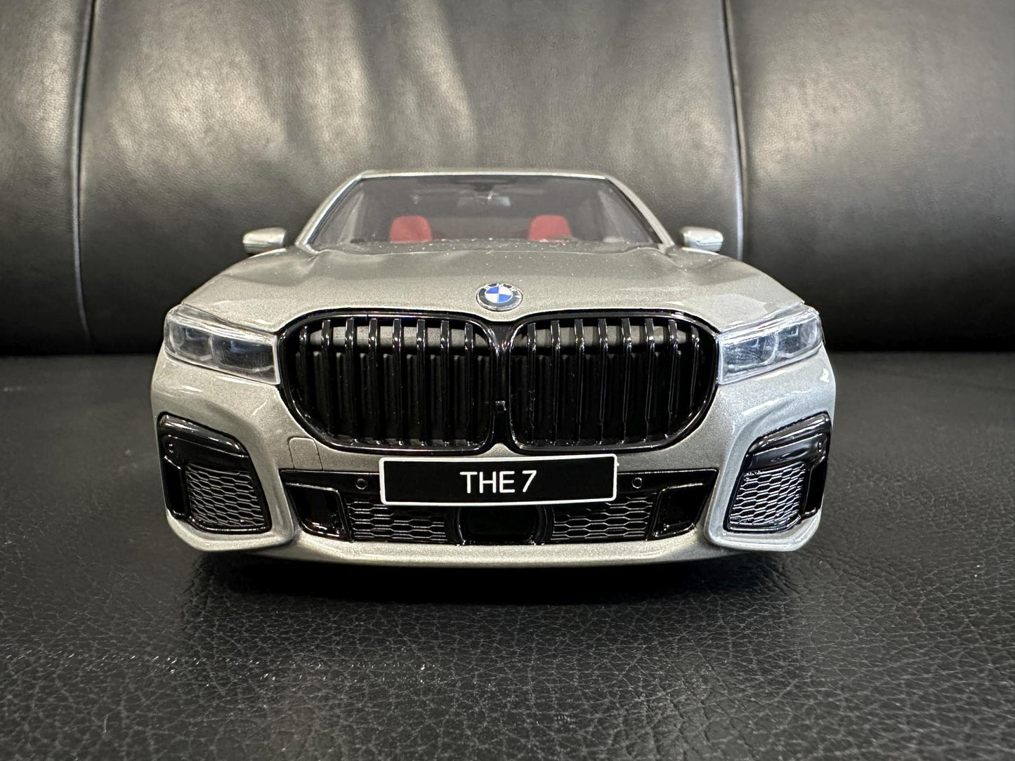 Bmw 760Li V12 G12 grey Final edition from 2020 Limitiert 639/999 1:18 GT Spirit GT478 Бмв 7-ма серия сив Лимитирана