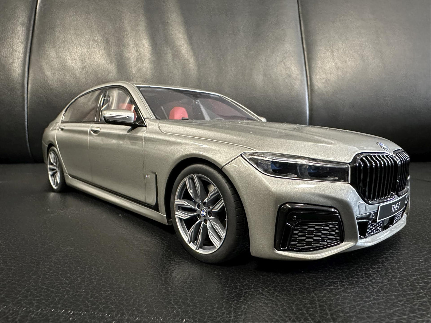 Bmw 760Li V12 G12 grey Final edition from 2020 Limitiert 639/999 1:18 GT Spirit GT478 Бмв 7-ма серия сив Лимитирана