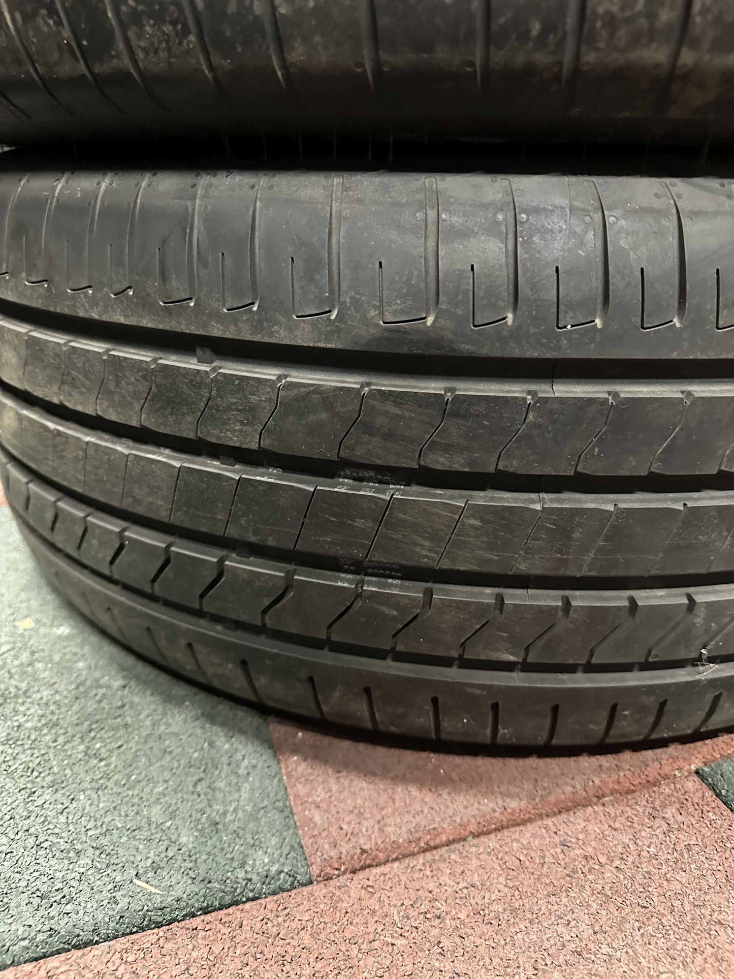 Като Нови Mercedes ML GLE W166 AMG 265 40 21 Zoll Мерцедес МЛ ГЛЕ 265 40 21 цола АМГ алуминиеви джанти летен комплект летни гуми
