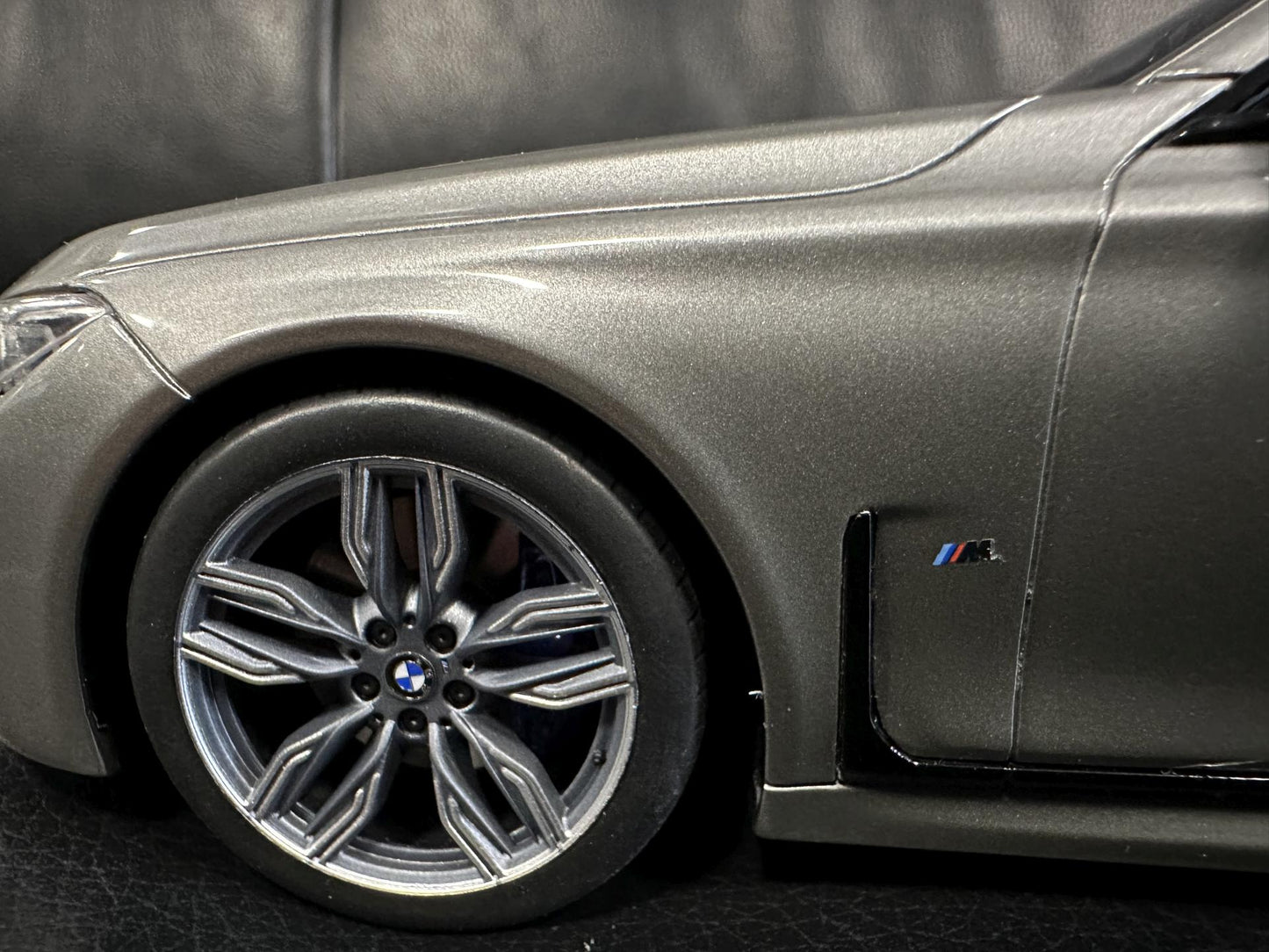 Bmw 760Li V12 G12 grey Final edition from 2020 Limitiert 639/999 1:18 GT Spirit GT478 Бмв 7-ма серия сив Лимитирана