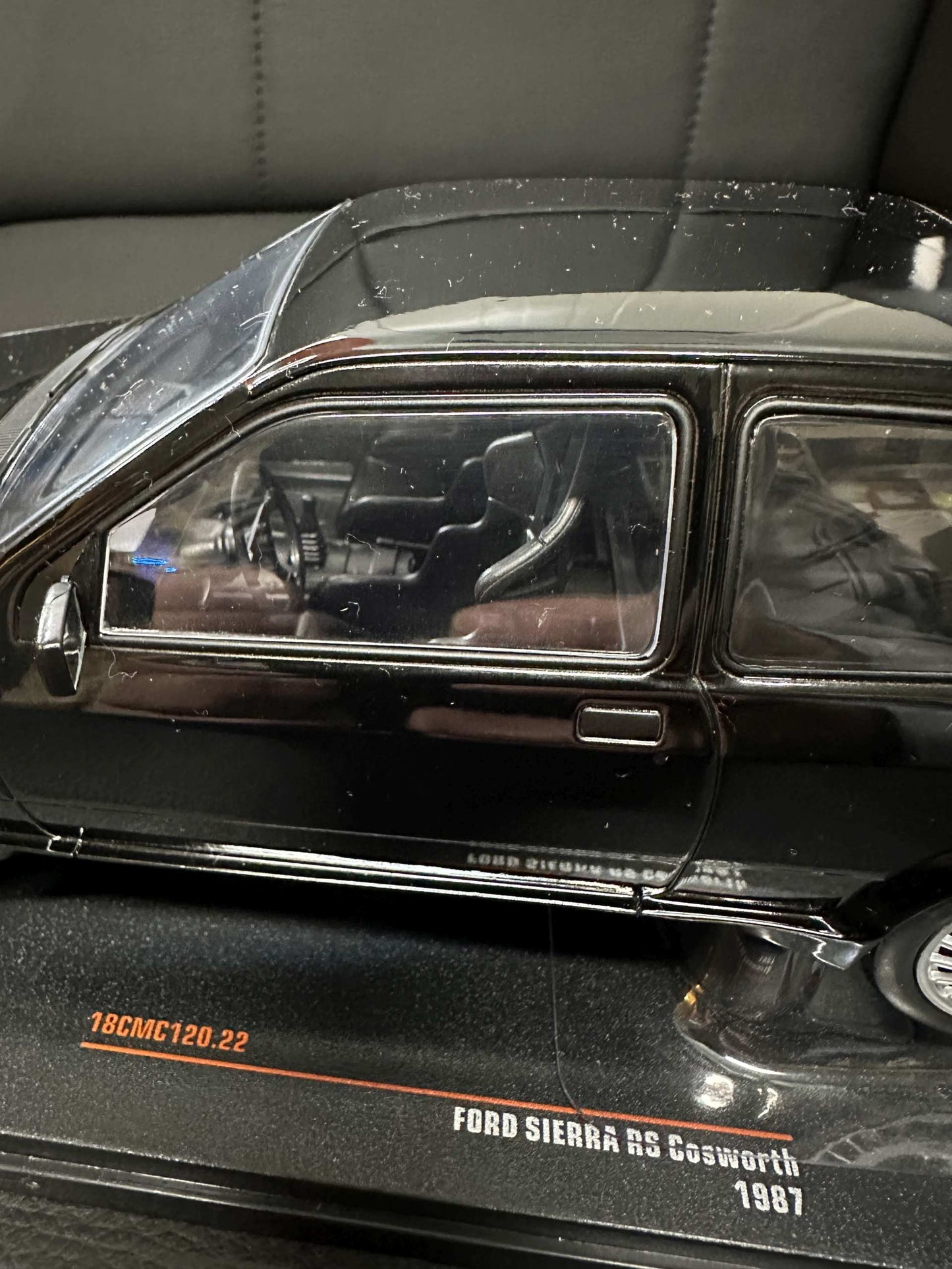 Ford Sierra RS Coswort 1987 Black 1:18 IXO 9 Форд Сиера 1987 черен