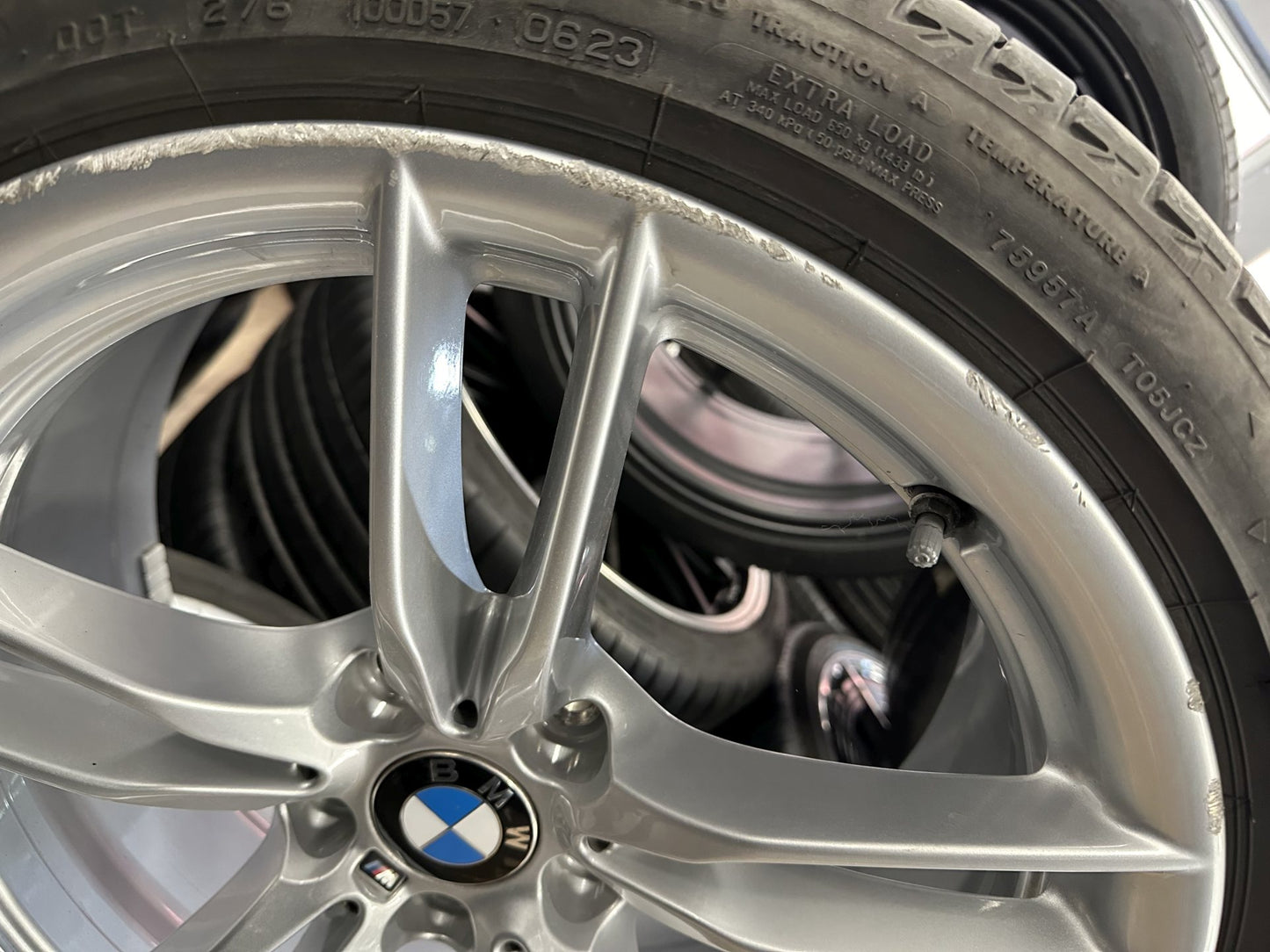 Bmw 3er 4er F30 F31 F32 F36 X1 E84 19 Zoll Бмв 3-та 4-та серия 19 Цола летен комплект летни Гуми М джанти