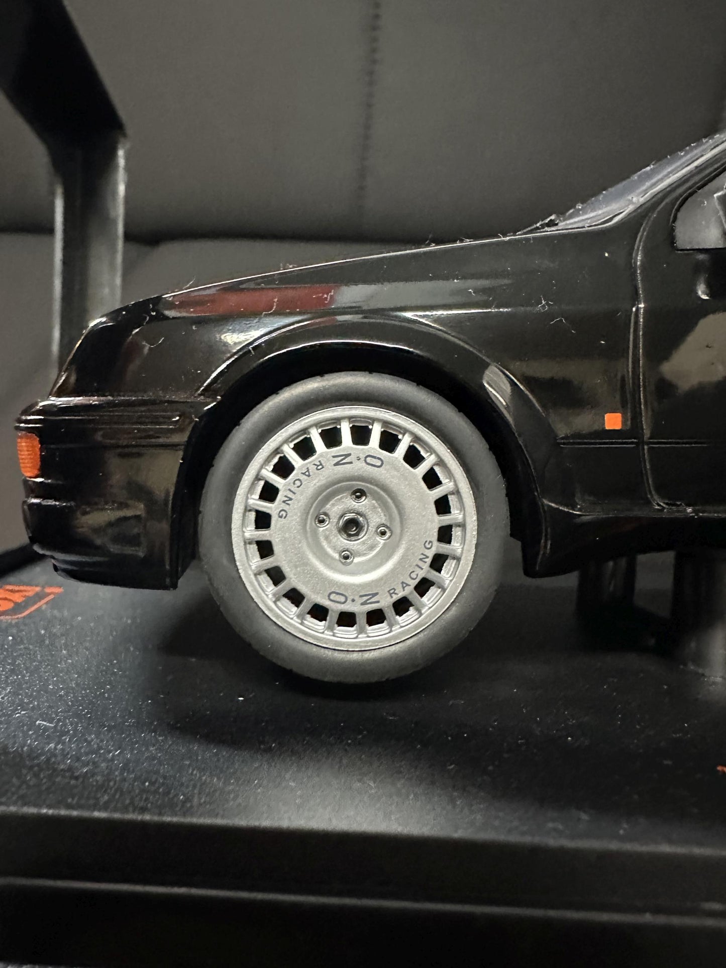 Ford Sierra RS Coswort 1987 Black 1:18 IXO 9 Форд Сиера 1987 черен