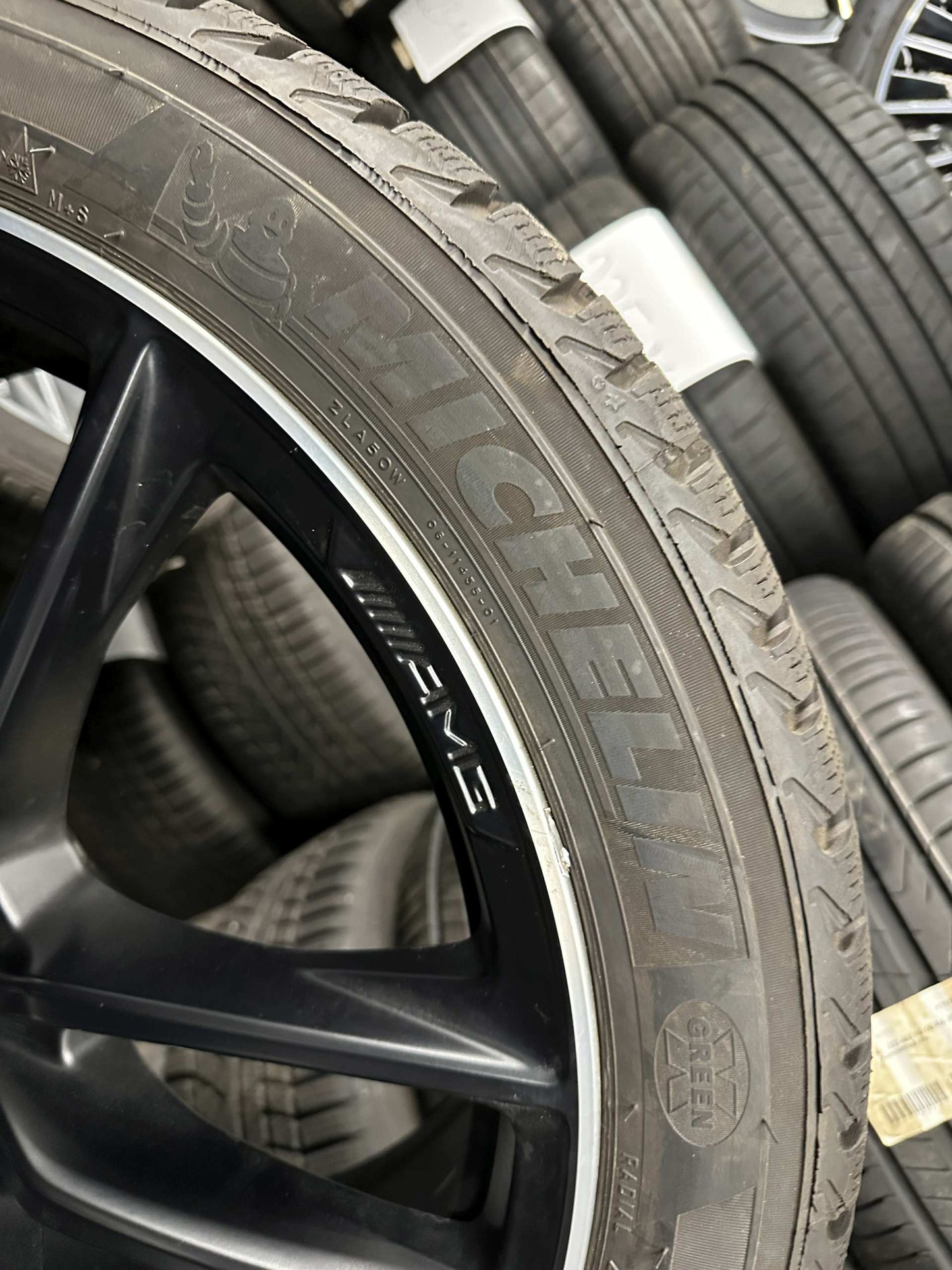 Като Нови Mercedes ML GLE W166 AMG 265 40 21 Zoll Мерцедес МЛ ГЛЕ 265 40 21 цола АМГ алуминиеви джанти зимен комплект зимни гуми