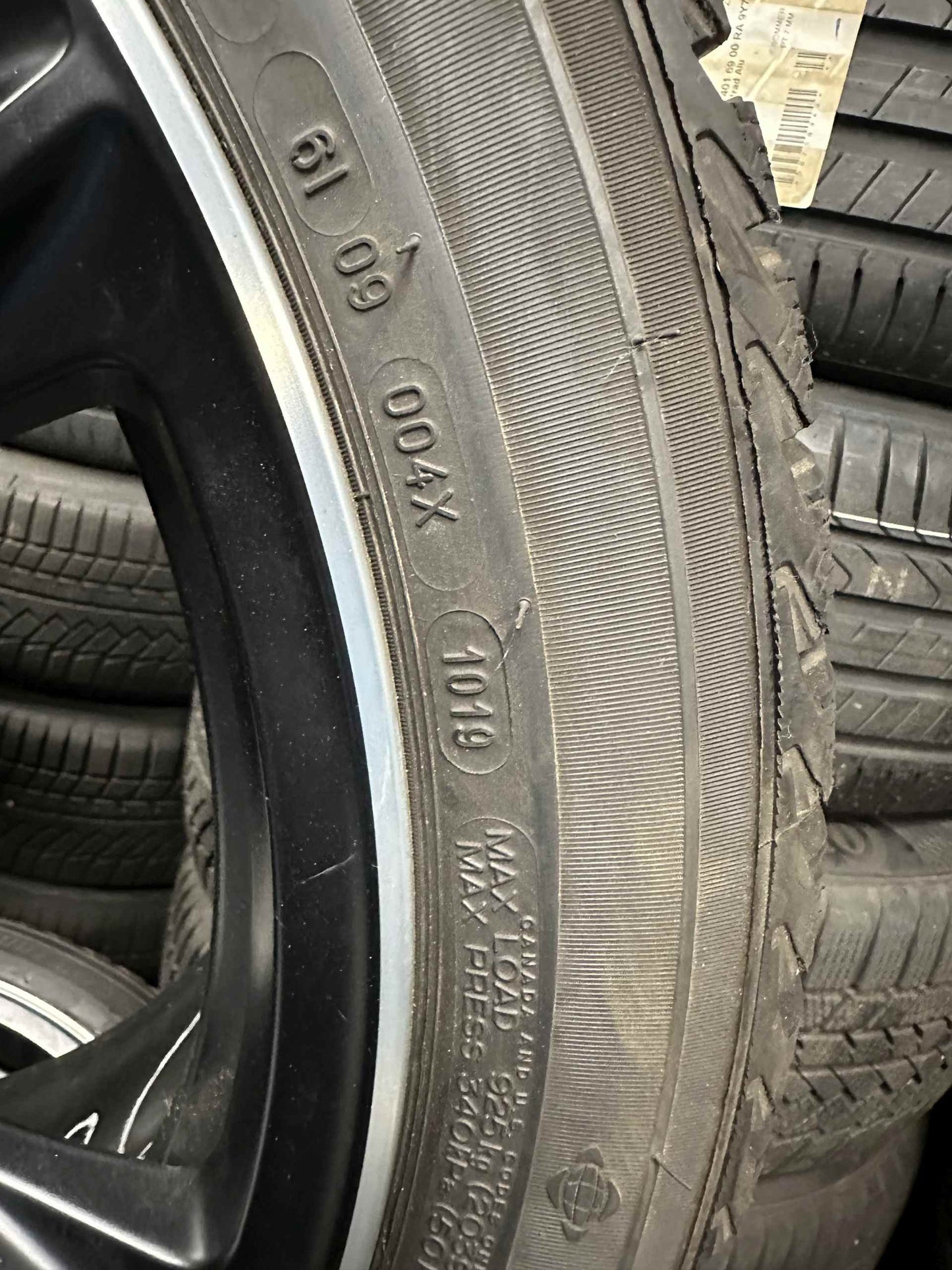Като Нови Mercedes ML GLE W166 AMG 265 40 21 Zoll Мерцедес МЛ ГЛЕ 265 40 21 цола АМГ алуминиеви джанти зимен комплект зимни гуми