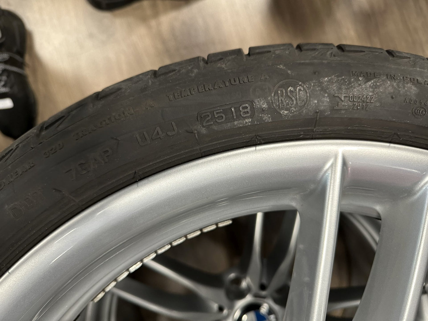 Bmw 3er 4er F30 F31 F32 F36 X1 E84 19 Zoll Бмв 3-та 4-та серия 19 Цола летен комплект летни Гуми М джанти