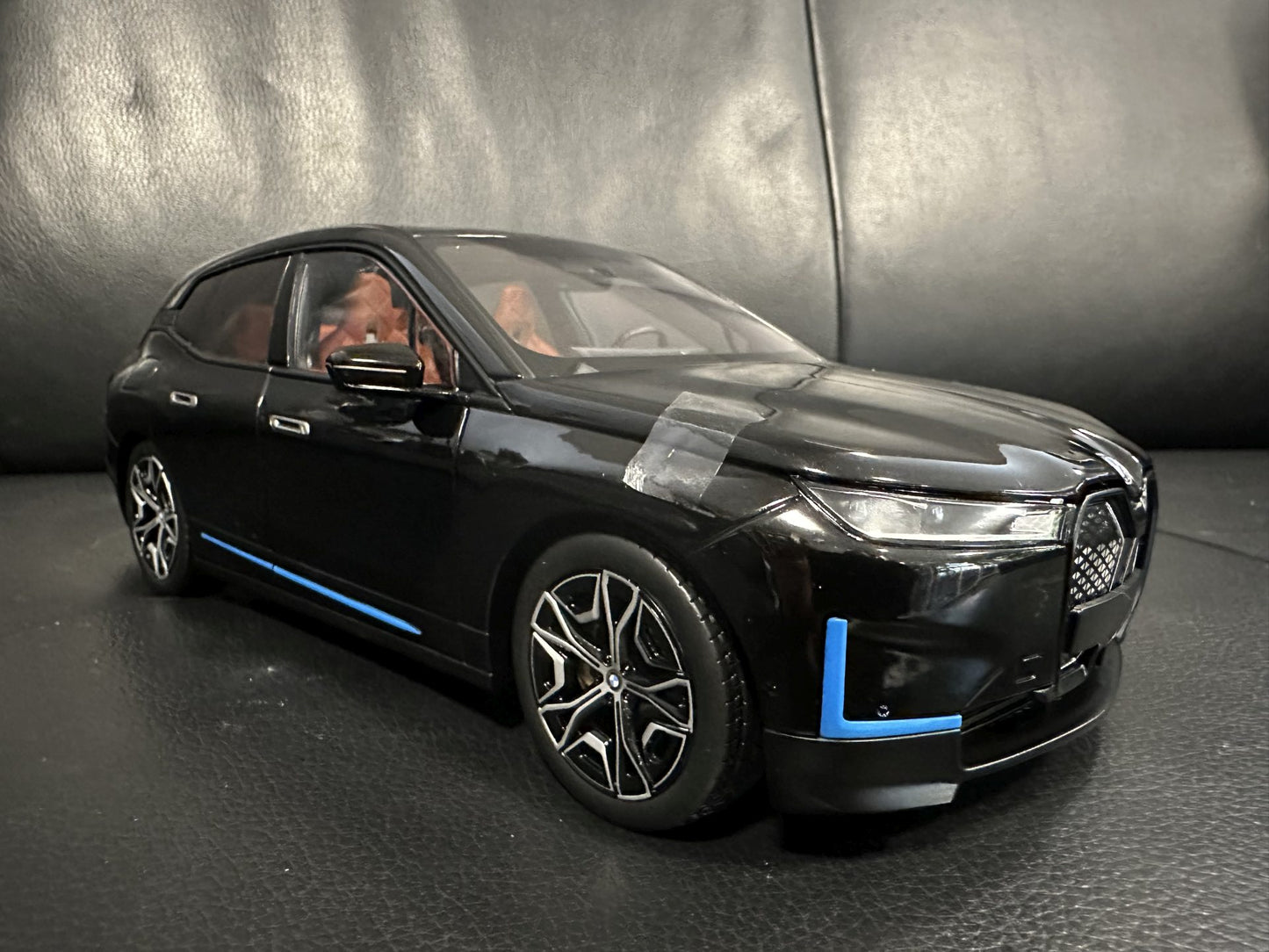 Bmw IX i20 black 1:18 Minichamps 110023101 Бмв и20 черен