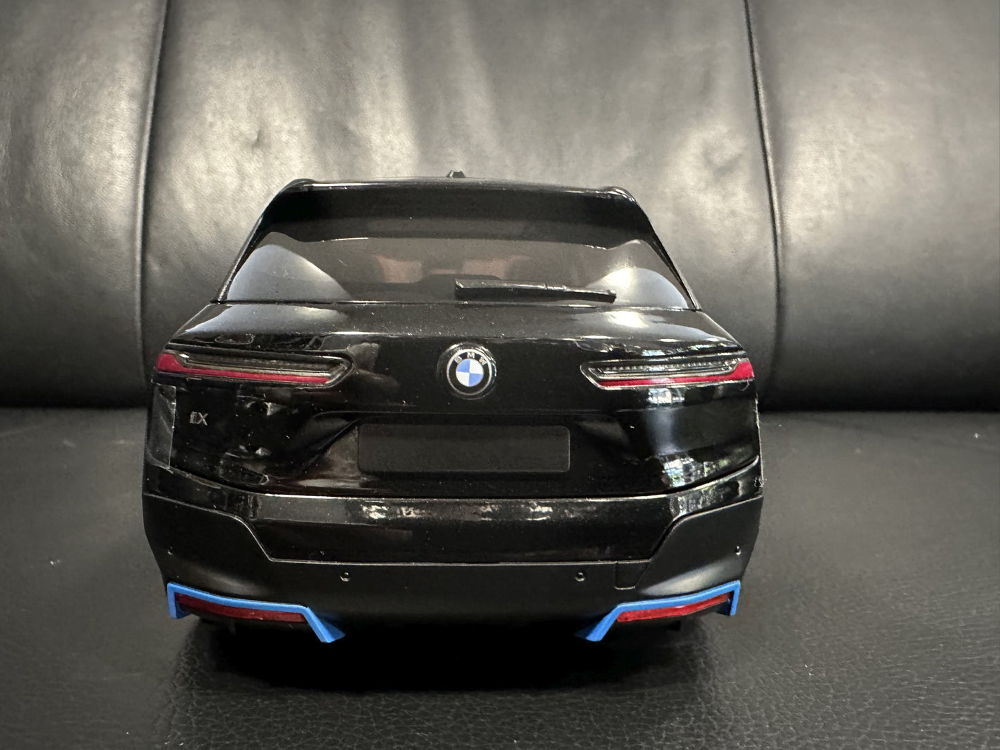 Bmw IX i20 black 1:18 Minichamps 110023101 Бмв и20 черен