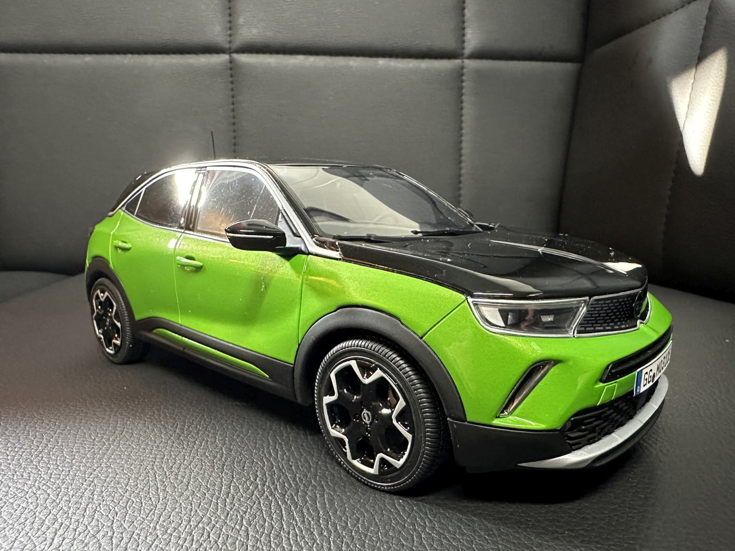 Opel Mokka-e GS Line green ОТ435 Limitiert 795/999 1:18 Otto Опел Moka-e Лимитирана зелена