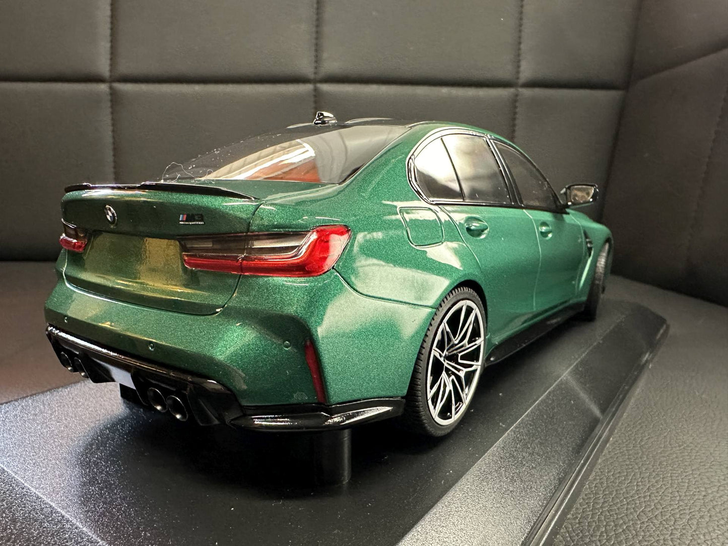 Bmw M3 G80 2020 Limousine green Limitiert 1/800 1:18 Minichamps 155020200 Бмв M3 G80 зелен Лимитирана