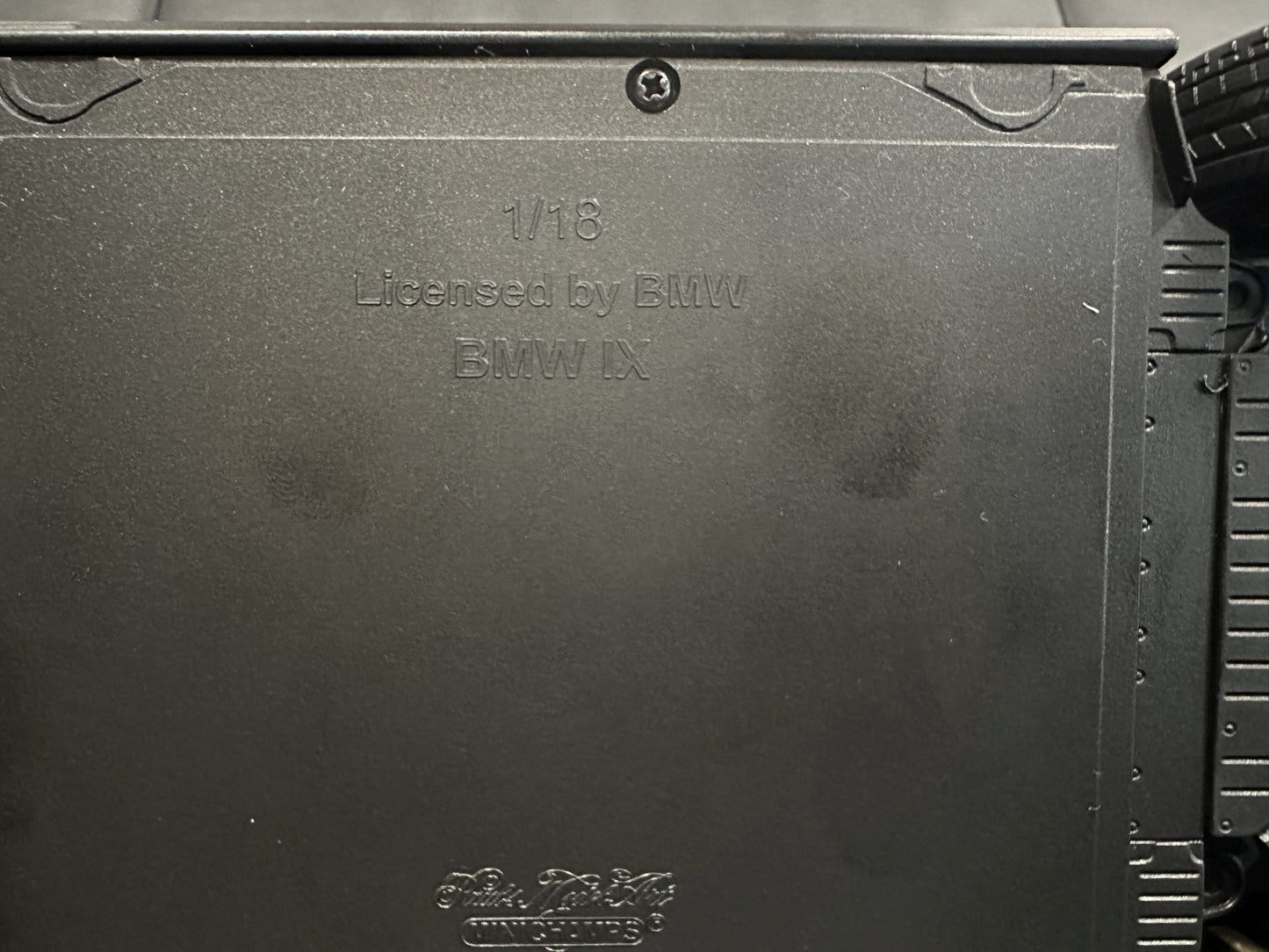 Bmw IX i20 black 1:18 Minichamps 110023101 Бмв и20 черен