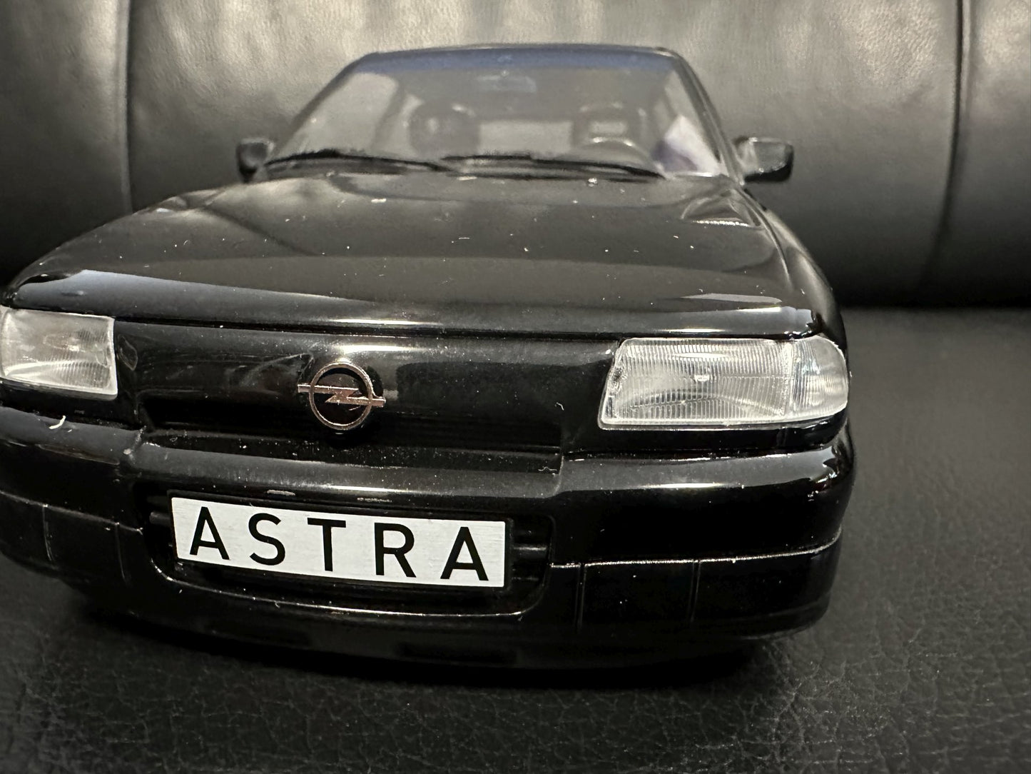 Opel Astra GSI 1992 black Limitiert 1000pcs 1:18 NOREV 183671 Опел Астра черен Лимитирана