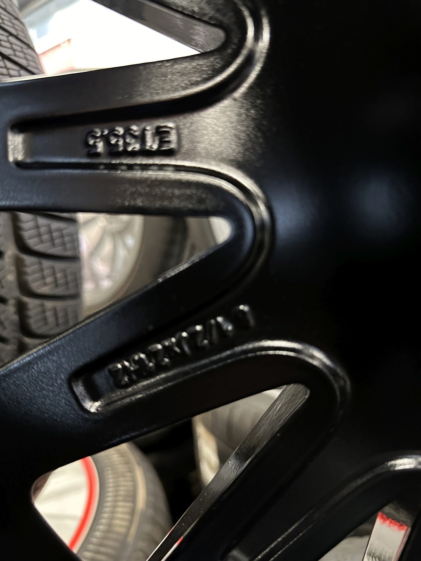 Като Нови Mercedes E Klasse W214 21 Zoll AMG Мерцедес E класа W214 21 цола AMG летен комплект летни гуми