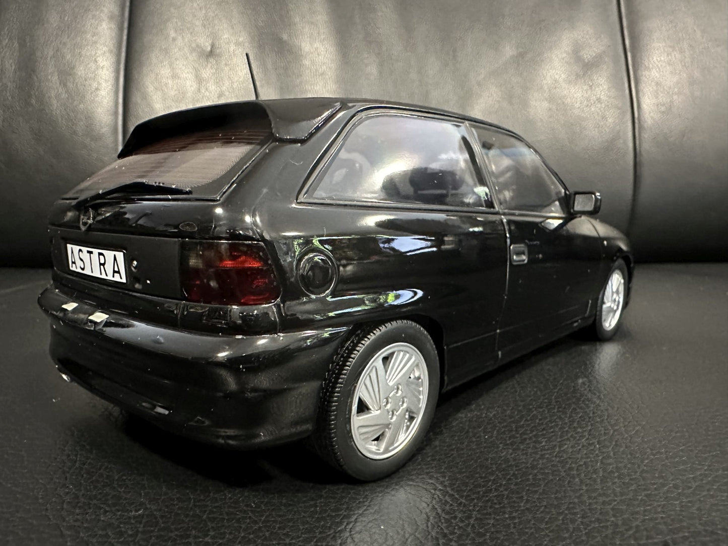 Opel Astra GSI 1992 black Limitiert 1000pcs 1:18 NOREV 183671 Опел Астра черен Лимитирана
