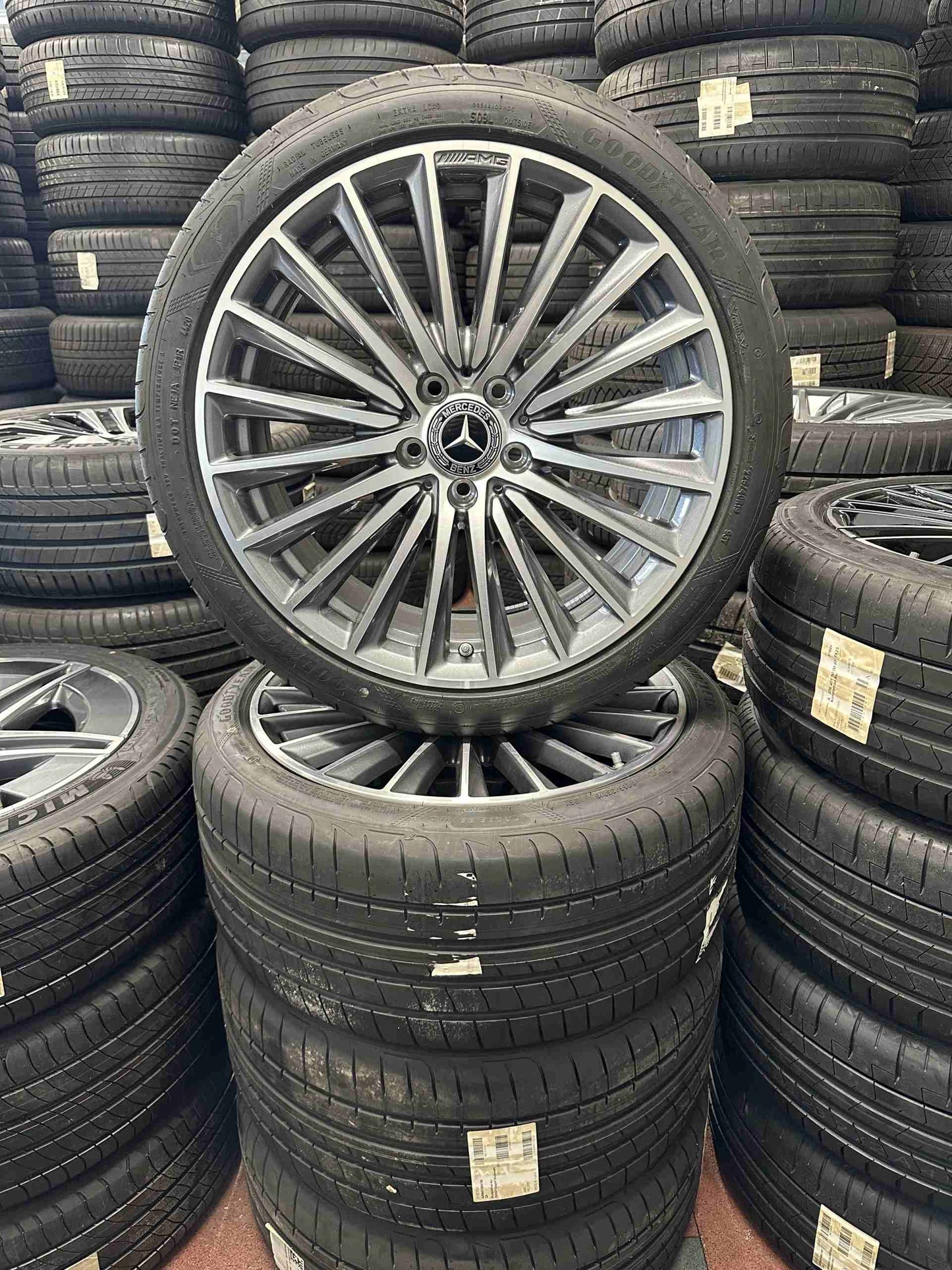 Нови Оригинал Mercedes C klasse W206 AMG 19 Zoll Мерцедес Ц класа W206 19 цола AMG летен комплект летни гуми