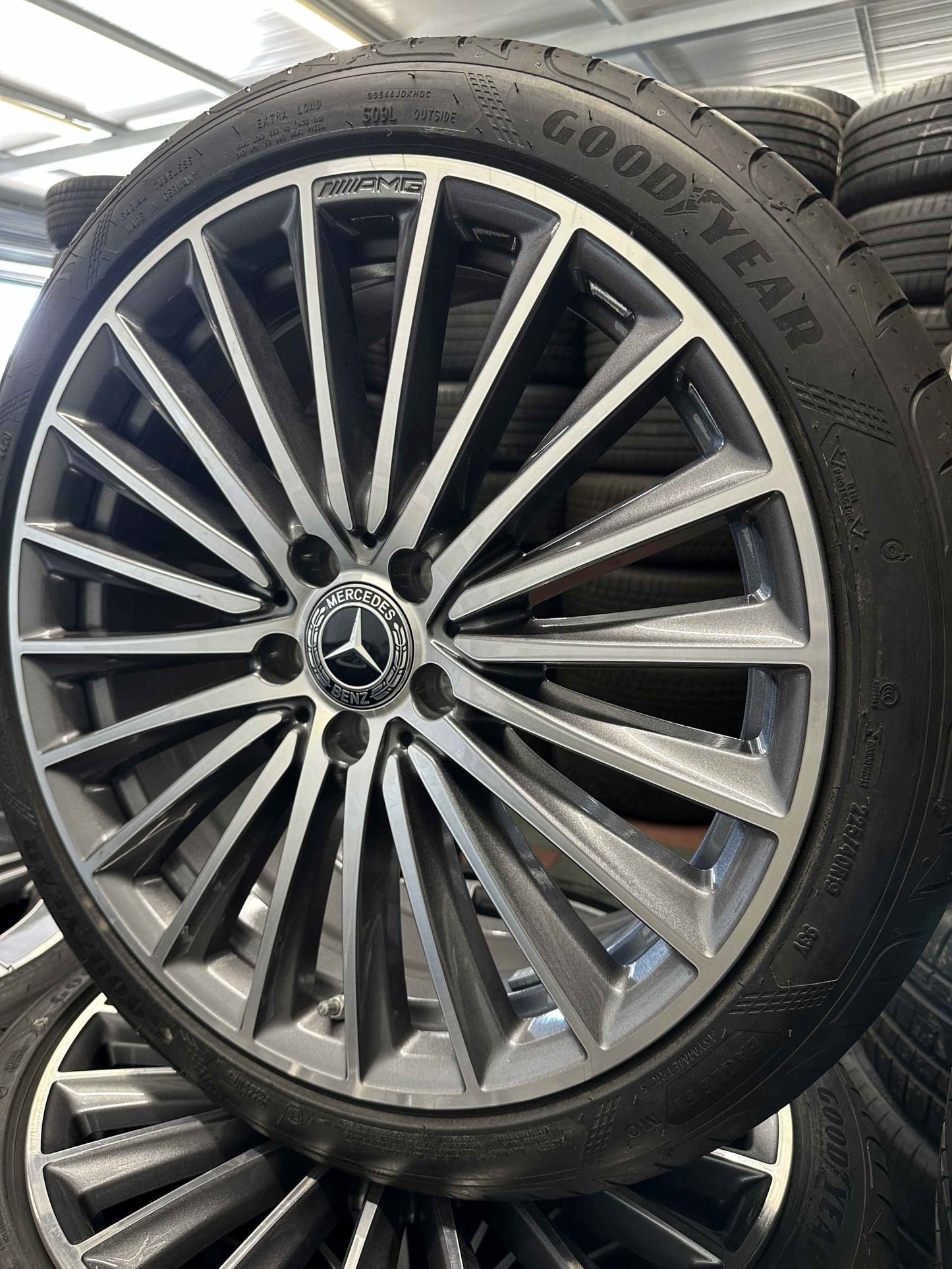 Нови Оригинал Mercedes C klasse W206 AMG 19 Zoll Мерцедес Ц класа W206 19 цола AMG летен комплект летни гуми