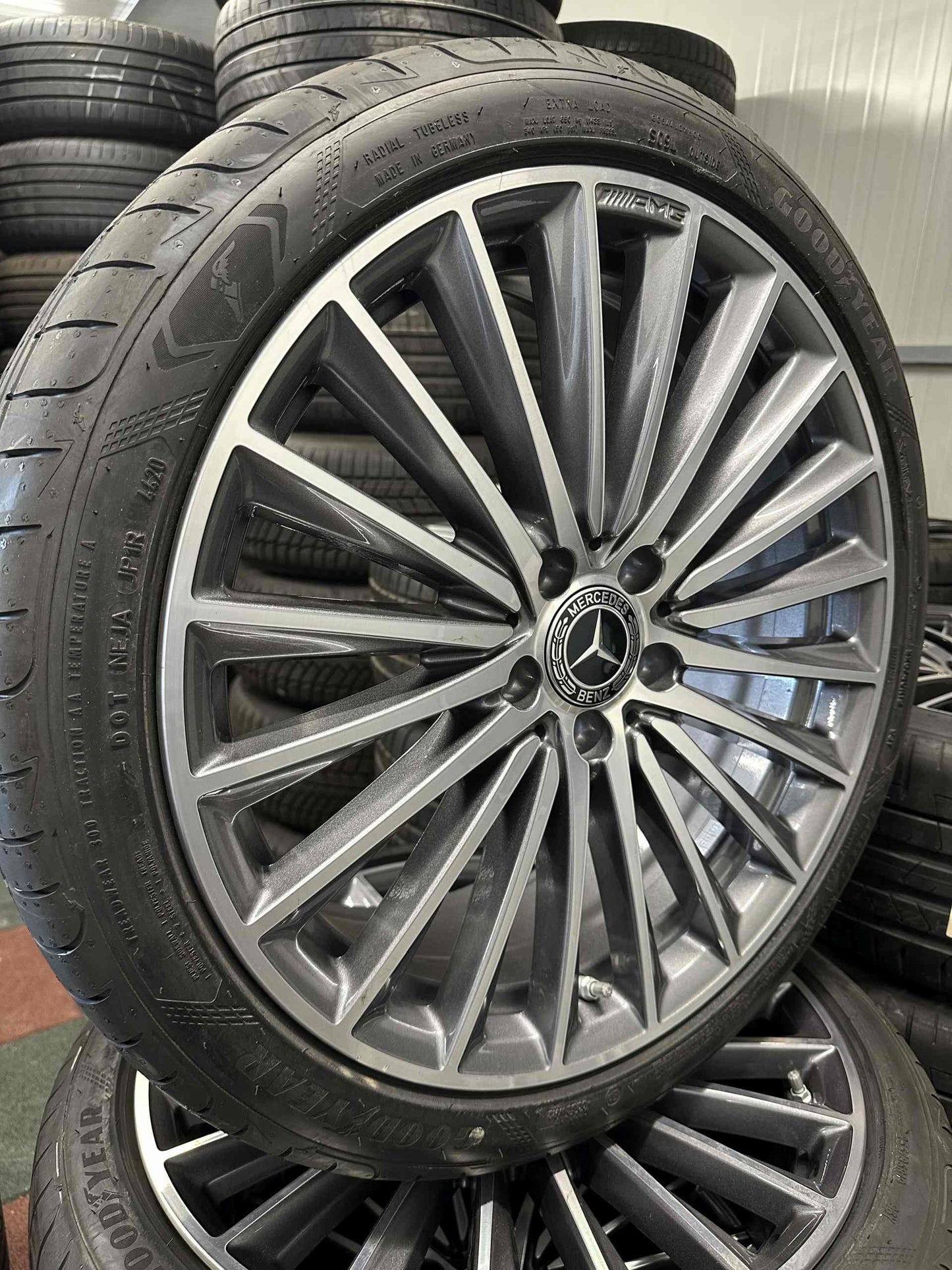 Нови Оригинал Mercedes C klasse W206 AMG 19 Zoll Мерцедес Ц класа W206 19 цола AMG летен комплект летни гуми
