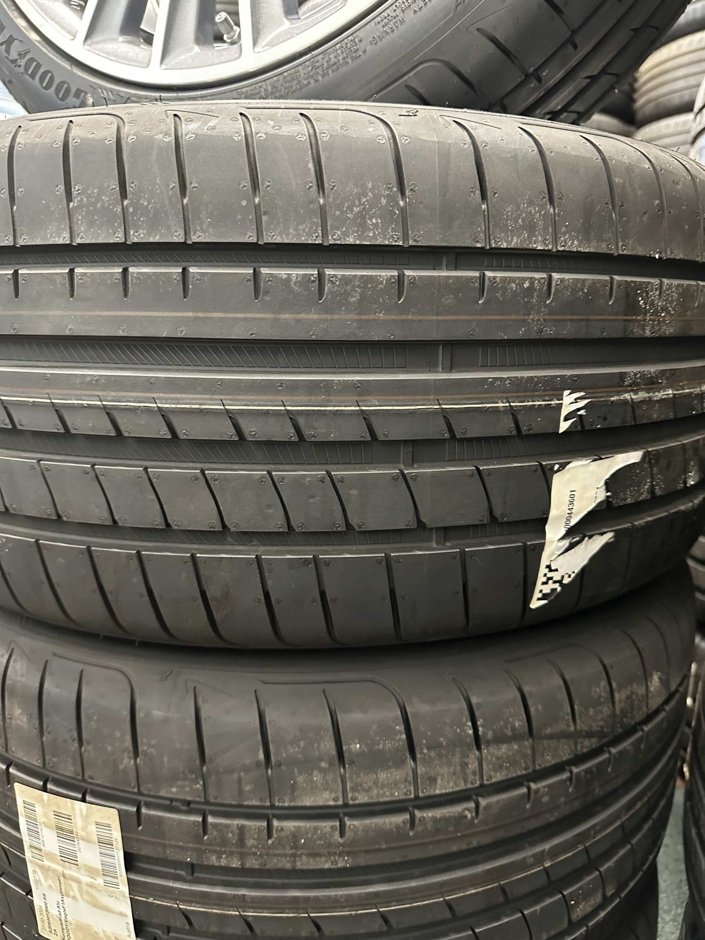 Нови Оригинал Mercedes C klasse W206 AMG 19 Zoll Мерцедес Ц класа W206 19 цола AMG летен комплект летни гуми