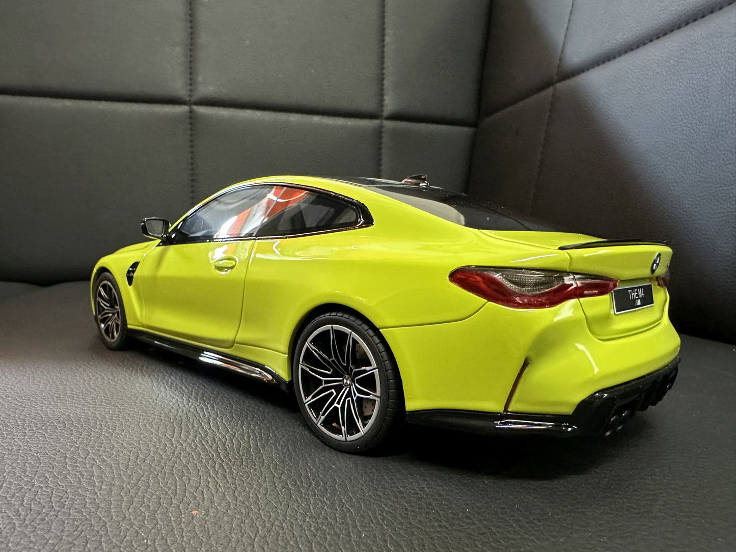 Bmw M4 G82 Coupe yellow Limitiert 718/1600 1:18 GT Spirit GT298 Бмв M4 G82 жълт Лимитирана