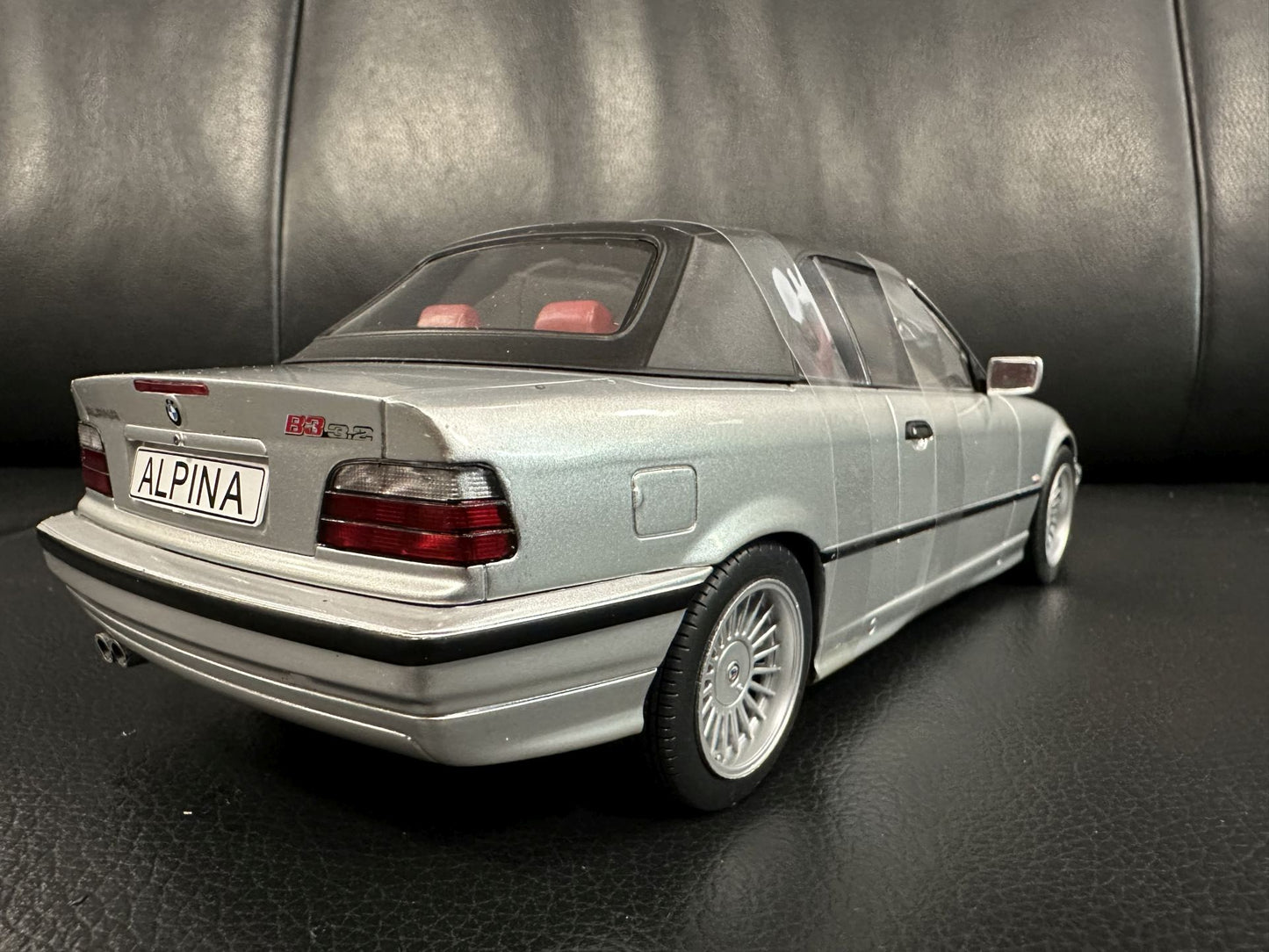 Bmw Alpina E36 B3 3.2 1996 silber Cabrio 1:18 Modelcar MCG 18322 Бмв Е36 Алпина сив Кабрио
