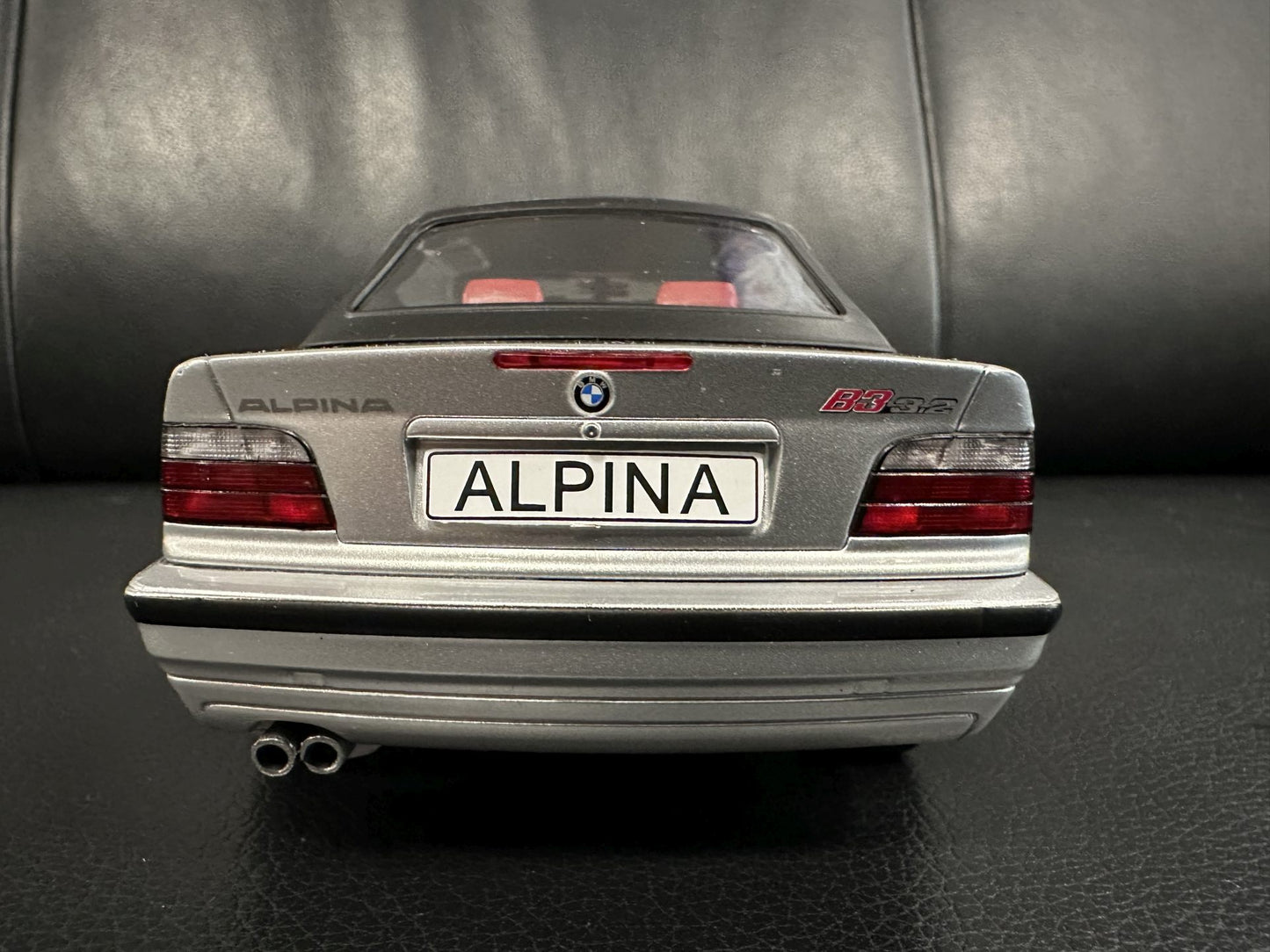 Bmw Alpina E36 B3 3.2 1996 silber Cabrio 1:18 Modelcar MCG 18322 Бмв Е36 Алпина сив Кабрио