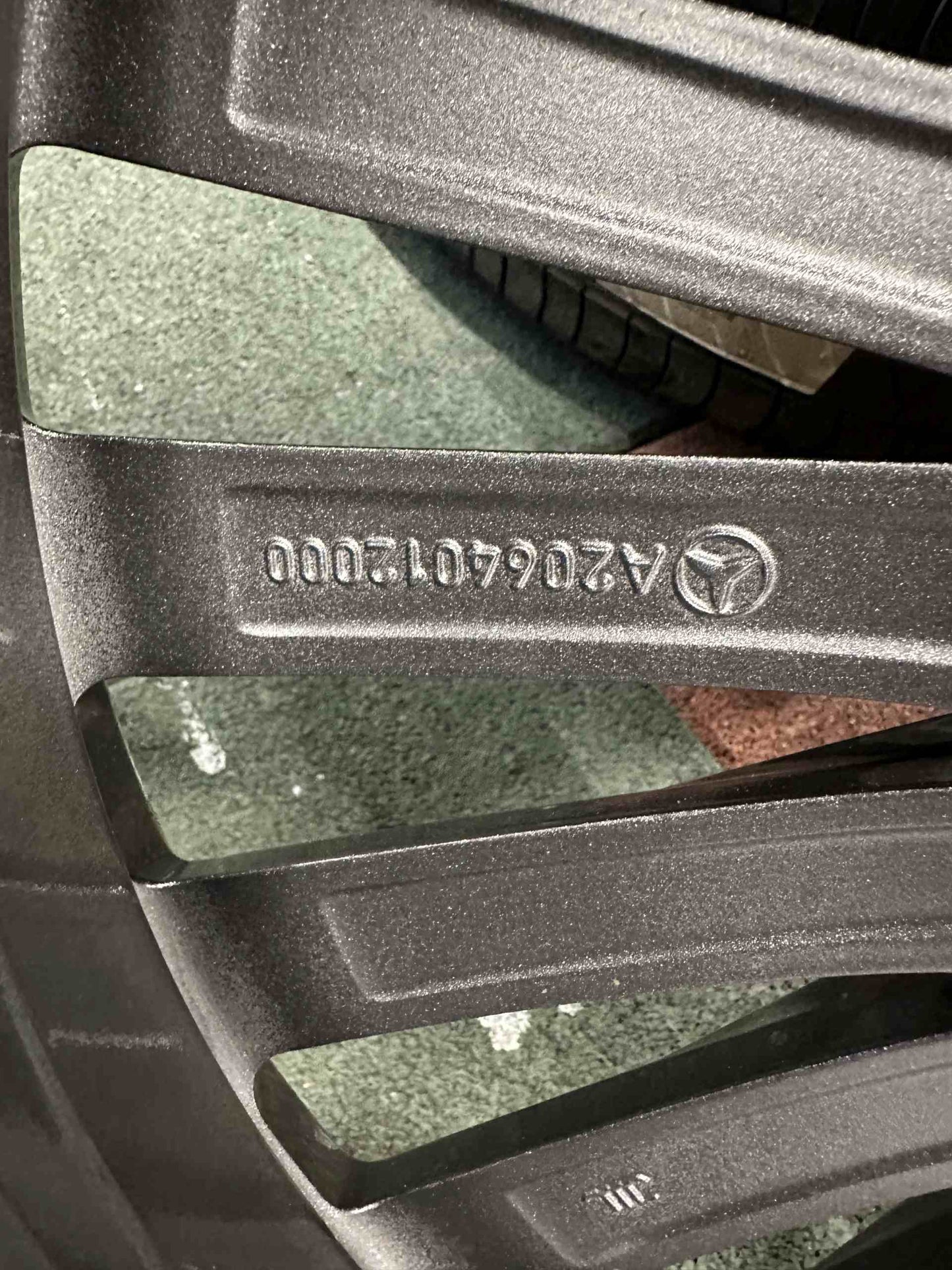 Нови Оригинал Mercedes C klasse W206 AMG 19 Zoll Мерцедес Ц класа W206 19 цола AMG летен комплект летни гуми